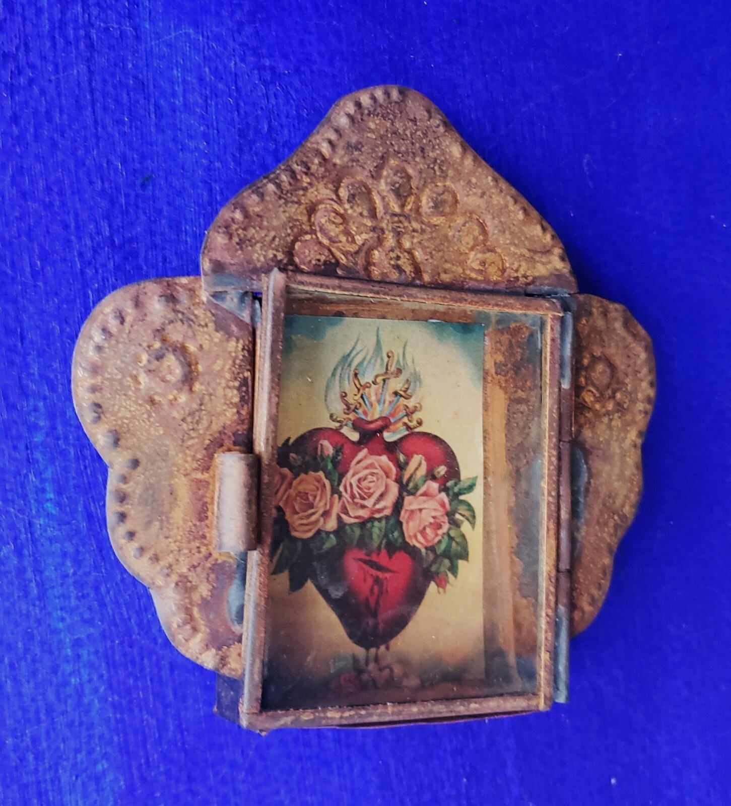 Rustic Mexican Flaming Sacred Heart Jesus Christ tin wall hanging nicho folk art