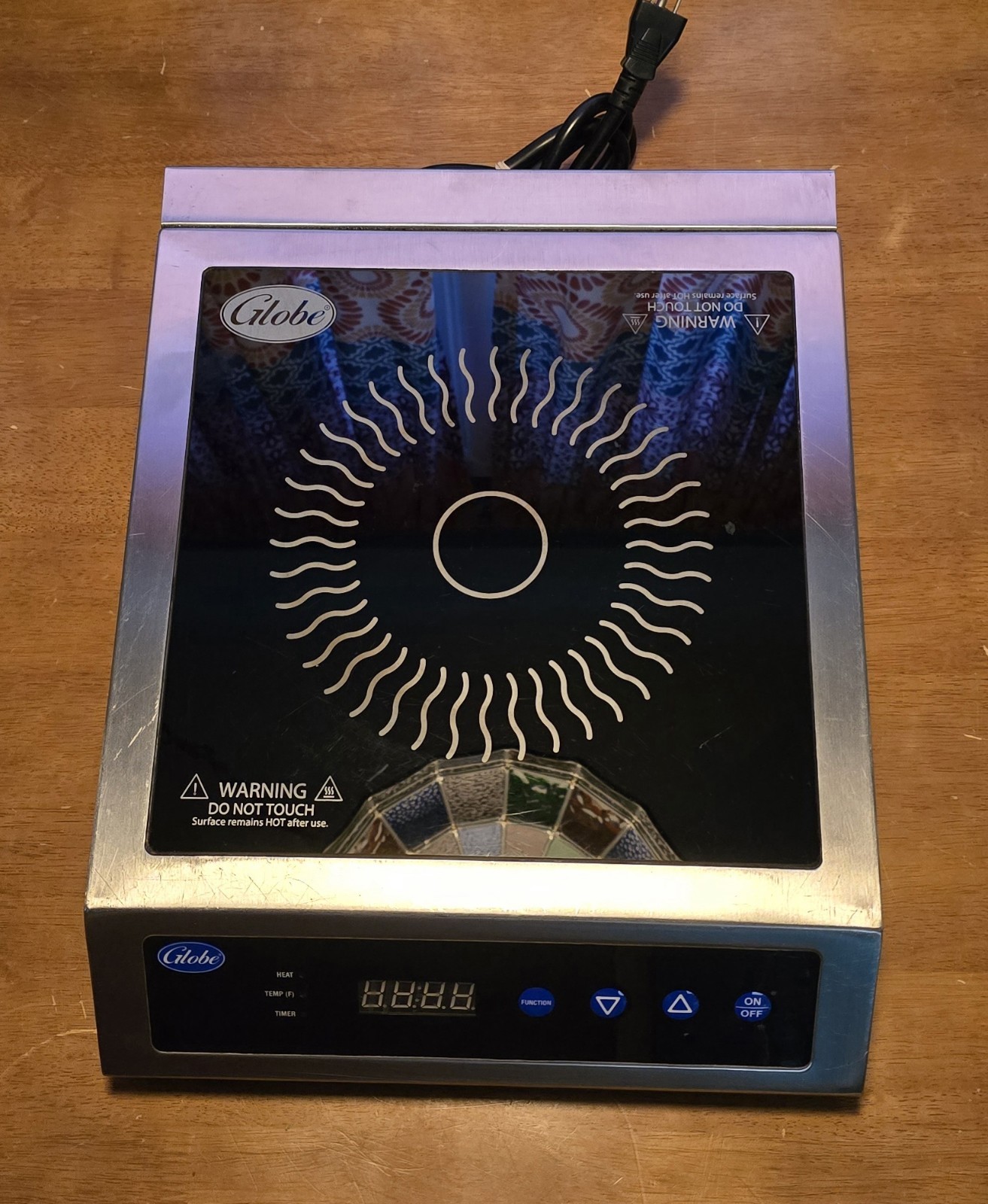 Globe GIR18 Commercial Induction Cooktop 1800W Black Countertop Range TESTED