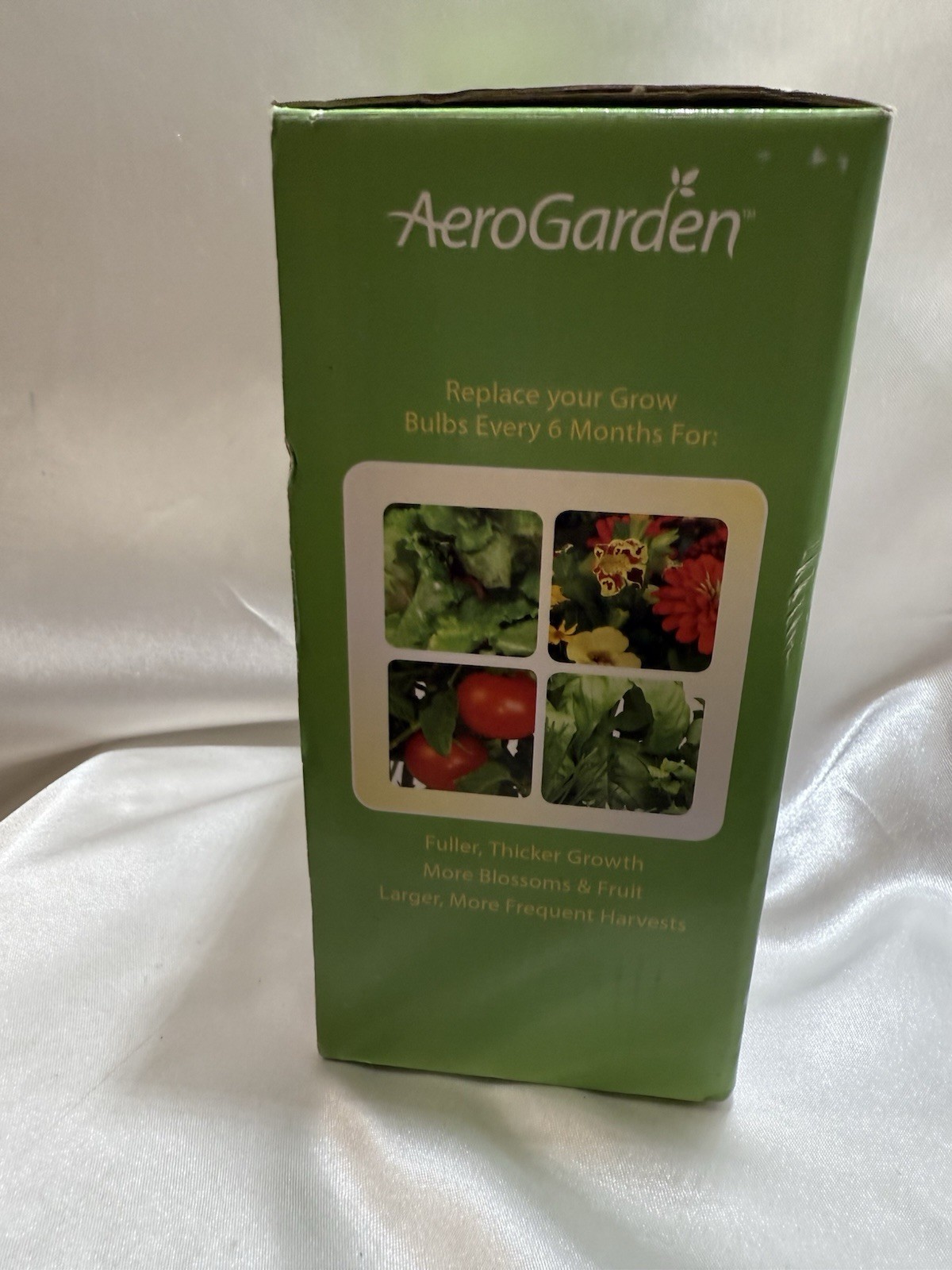 SET OF 2 AEROGARDEN 3 6 7 DELUXE B COMPACT FLOURESCENT BULBS