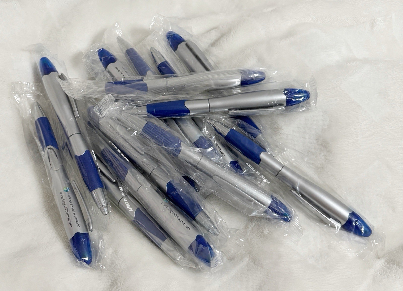 Sagent Pharmaceuticals, Lot of 15 Ball Point Pen and Highlighter in One