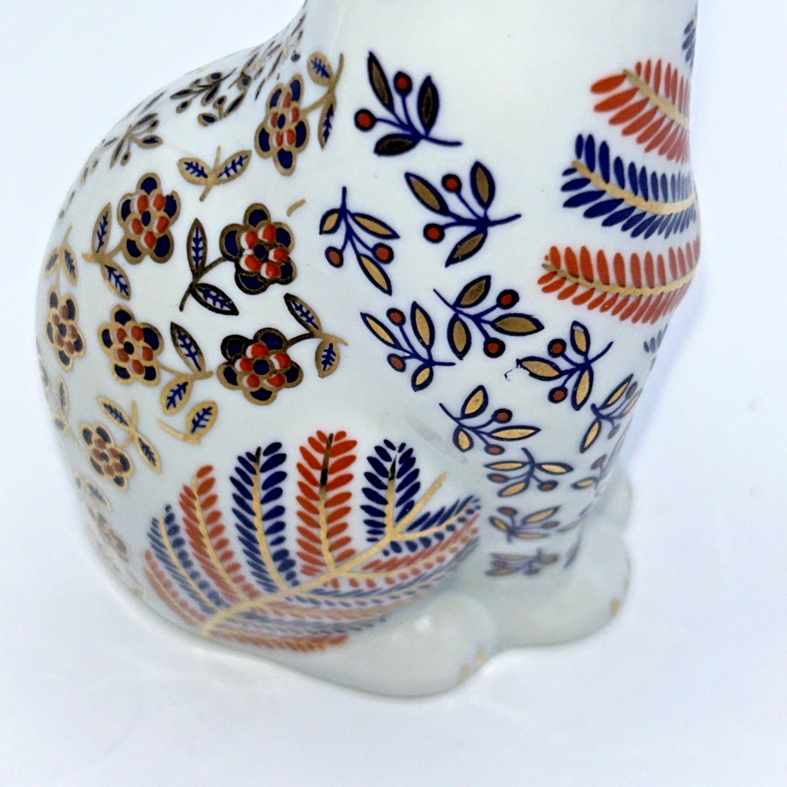 VTG Japanese Imari Neko Floral Hand Painted Porcelain Cat Figurine Decor EUC