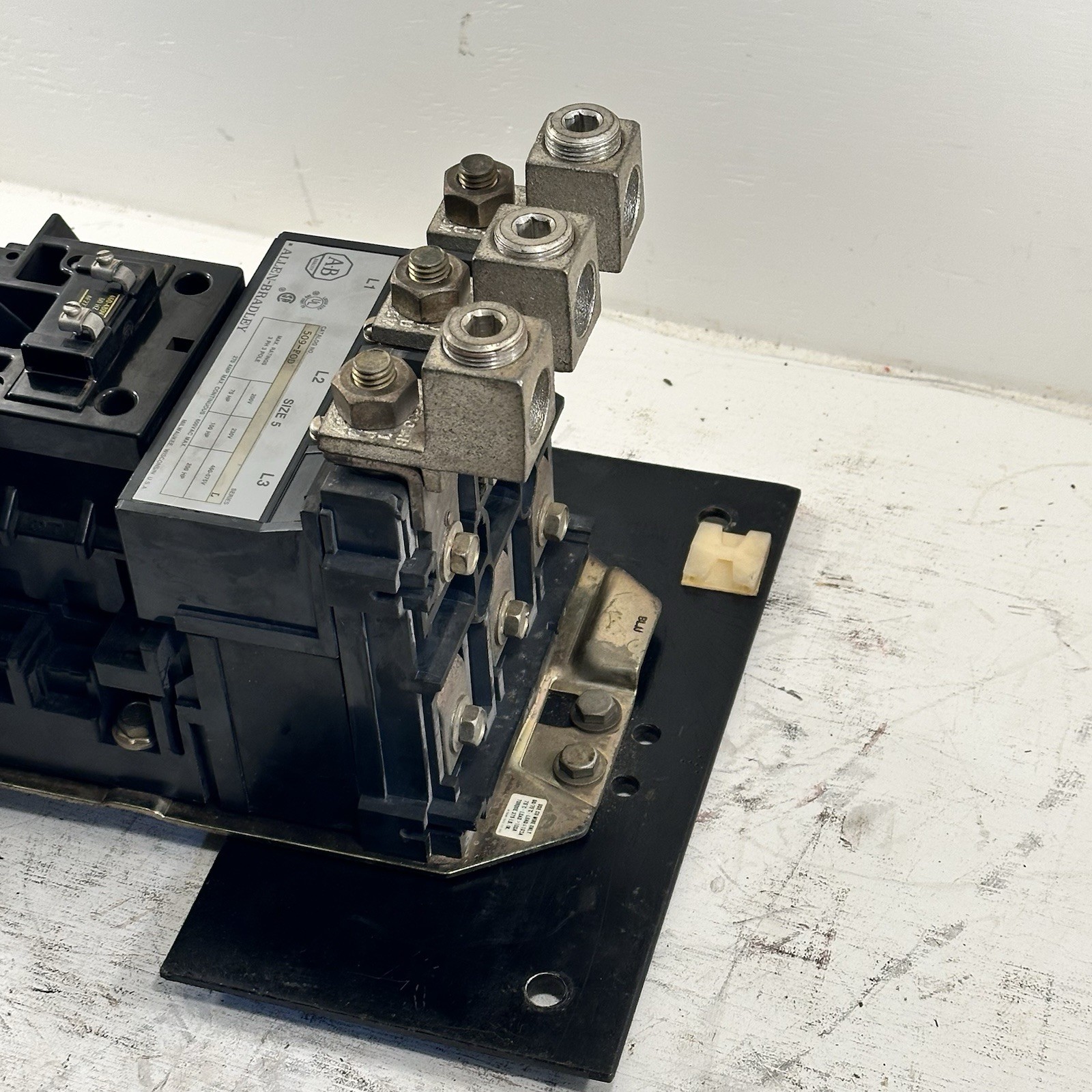 ALLEN BRADLEY SIZE 5 MOTOR STARTER 509-FOD COIL 120 V 200 HP SERIES L 270A