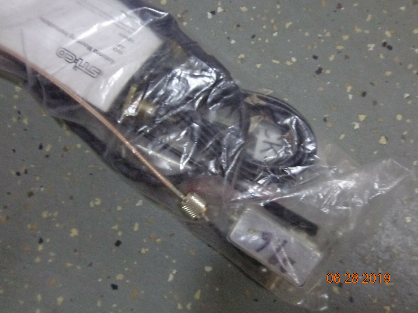 STI-CO Industries GSO-NB-HF-DS Low Band radio Antenna CHEVY Sierra Suburban 2013