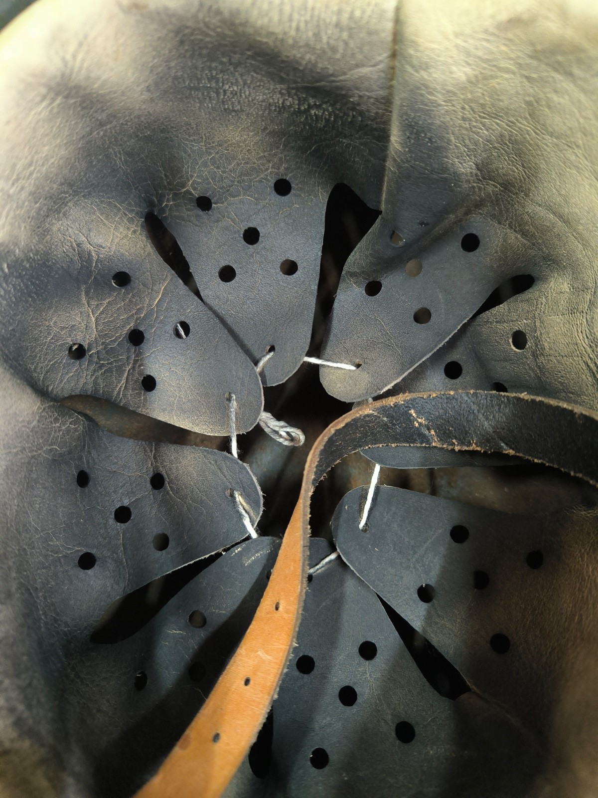 WW2 M40 German Helmet WWII M 40. Combat helmet.size 64