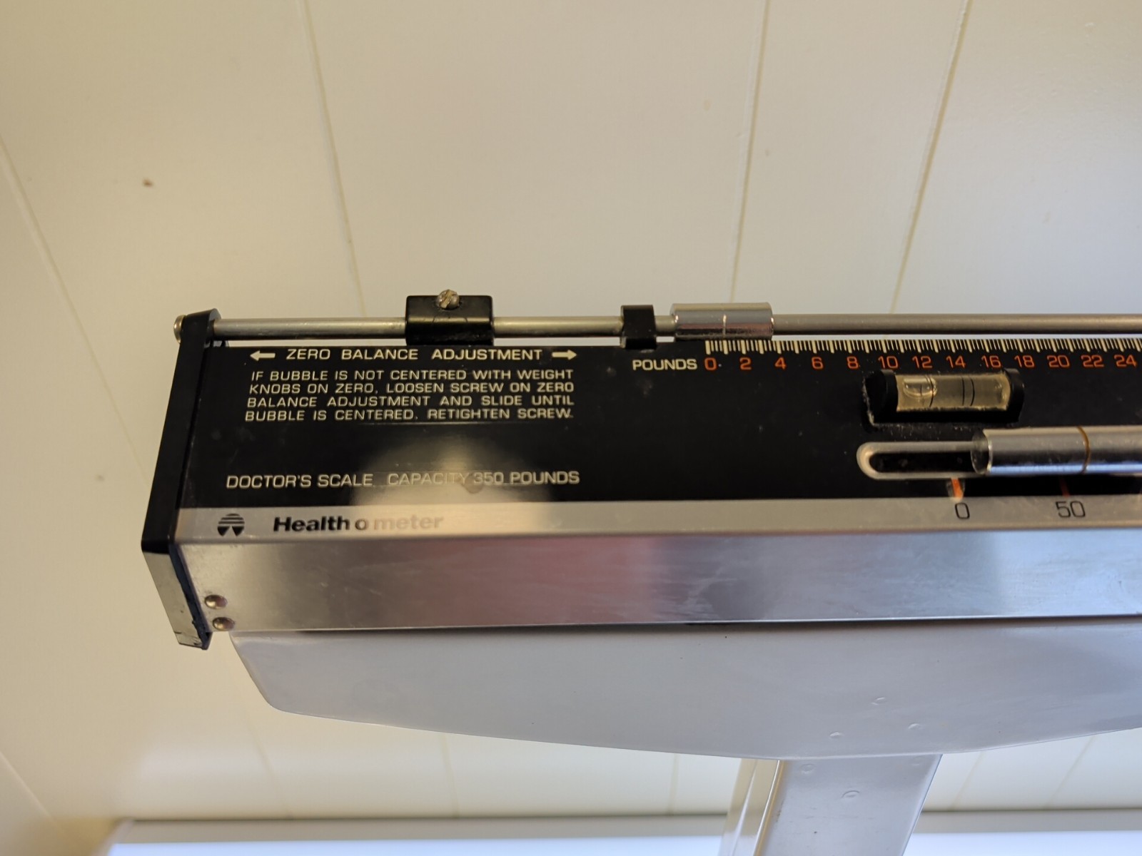 Vintage HEALTH O METER Doctor's Scale Office Style Weight 350lb Model 230BP