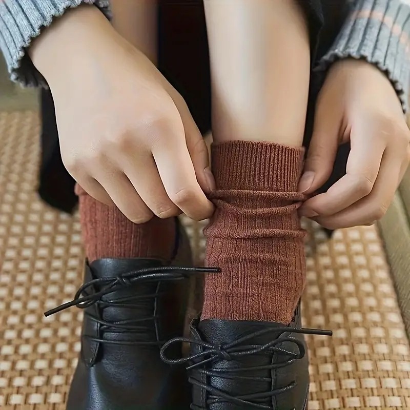 10 Pairs Women’s Soft Blend Mid-Length Socks Solid Colors Japanese Retro Style