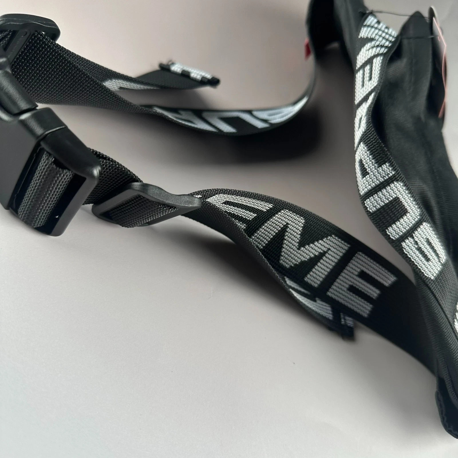 Supreme Waist Bag SS18 Free Shiiping