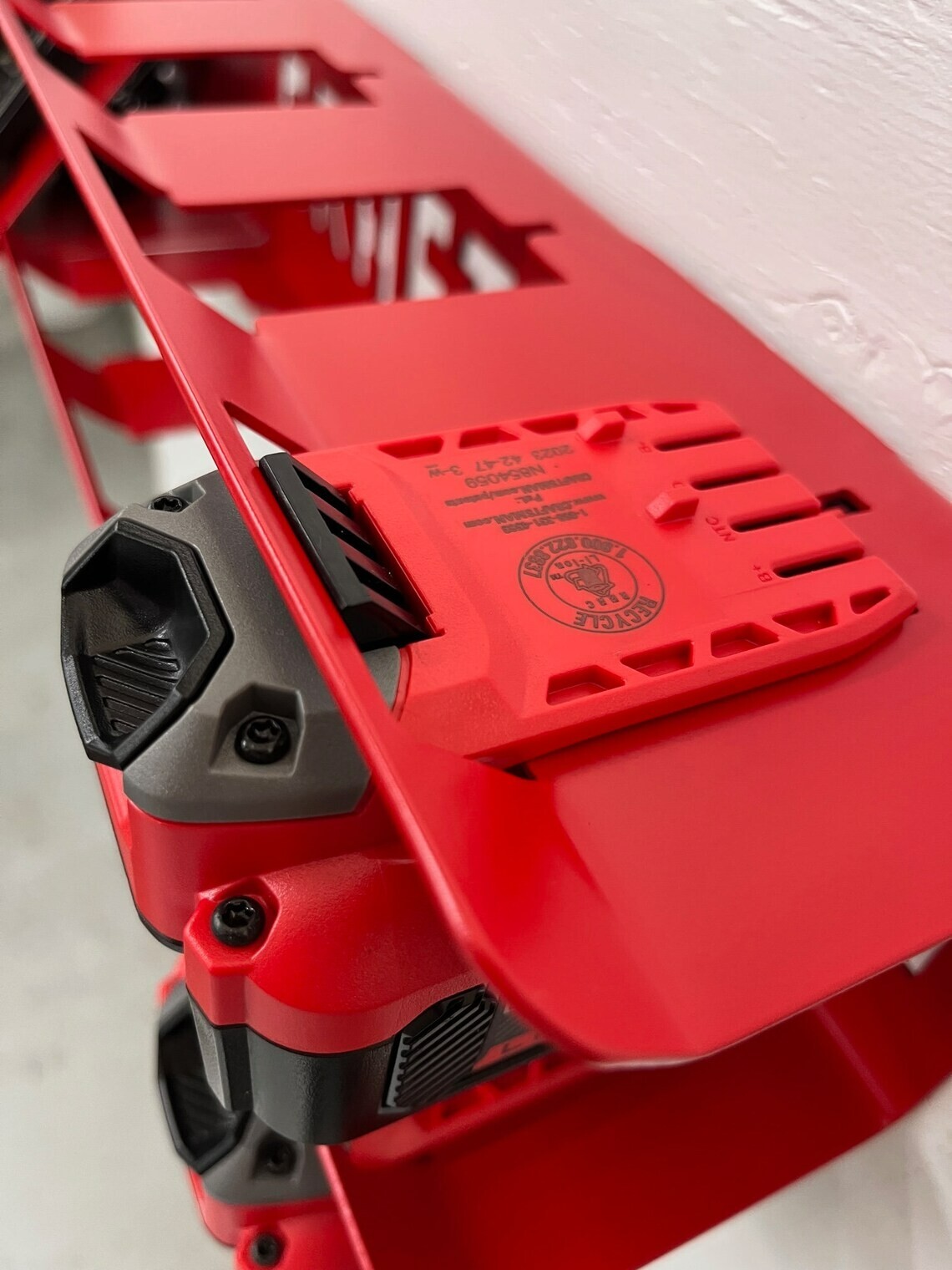 Craftsman V20 Battery and Charger Holder - Charging Station