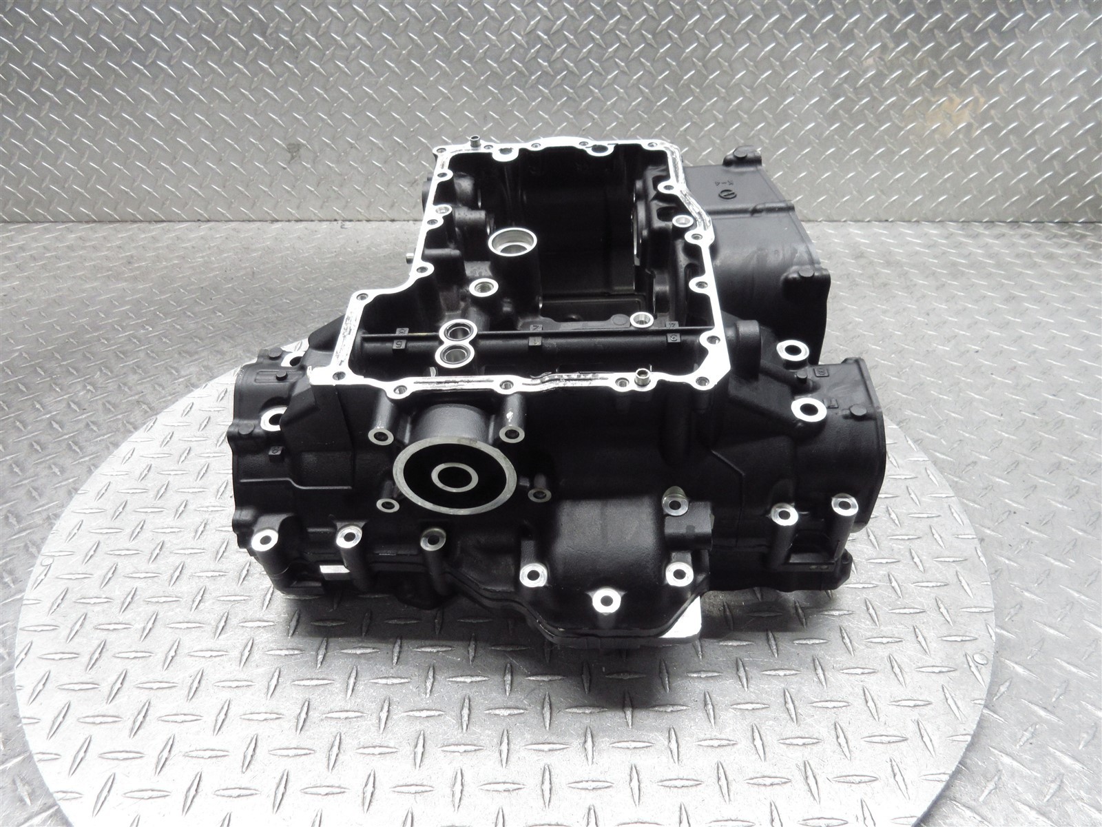 2023 20-23 Kawasaki ZR900 Z900 Crankcase Crank Case Engine Motor Block OEM