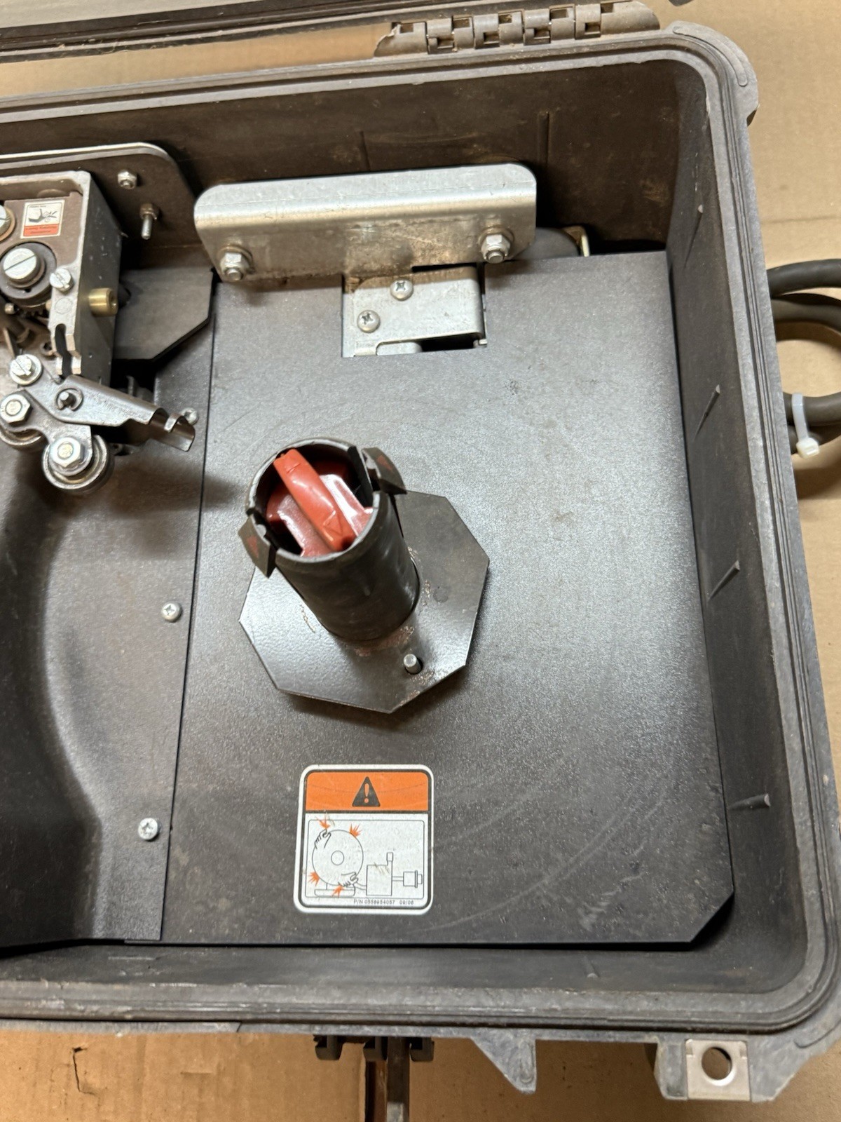 ESAB 300 AVS Mobilefeed Suitcase Portable Wire Feeder