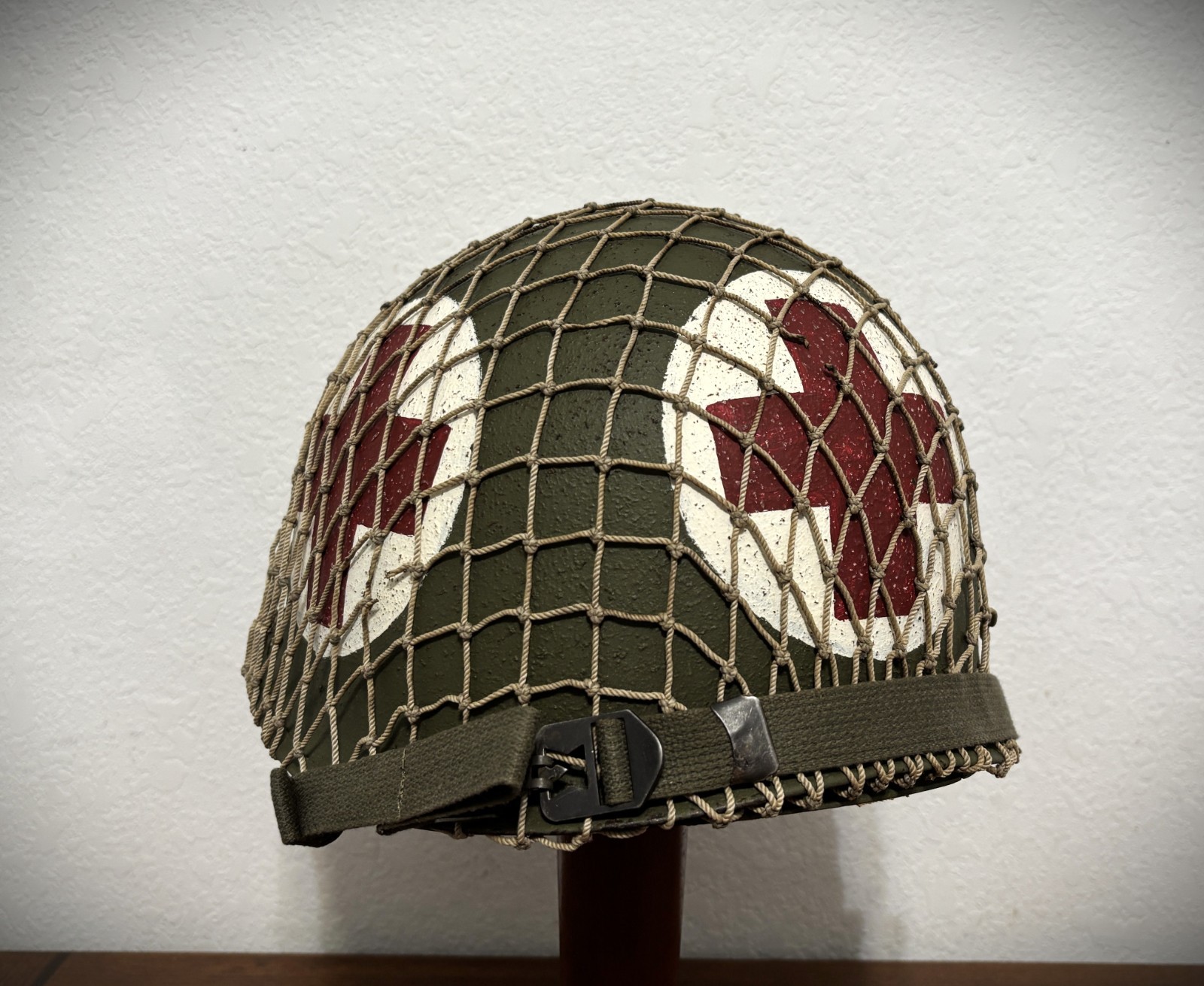 WWII US ARMY 4 PANEL M1 COMBAT MEDIC HELMET / D-DAY / COMPLETE