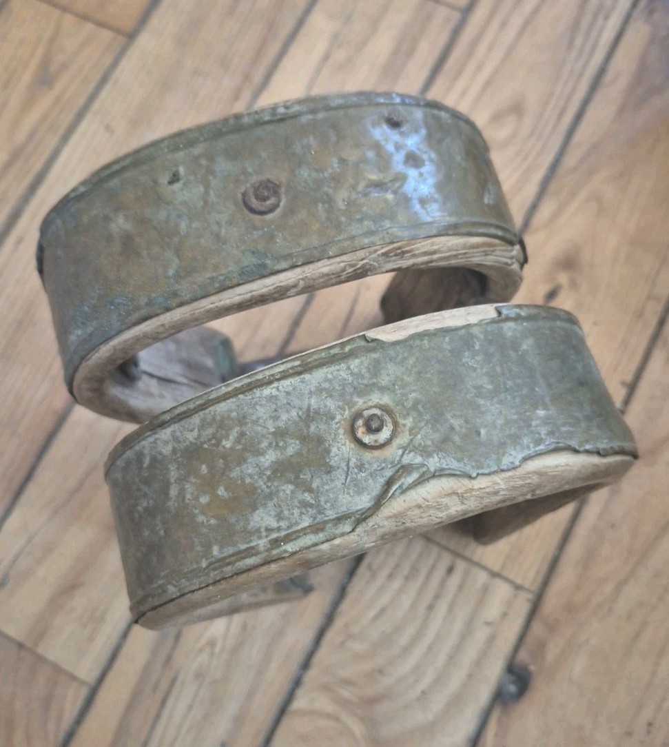 Vintage, Antique Western Saddle Cowboy Oxbow Stirrups Wood and Iron