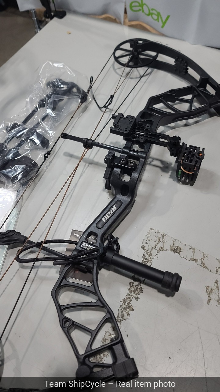 U21544 Bear Archery Species EV Bow RTH Package RH 5570 G1N