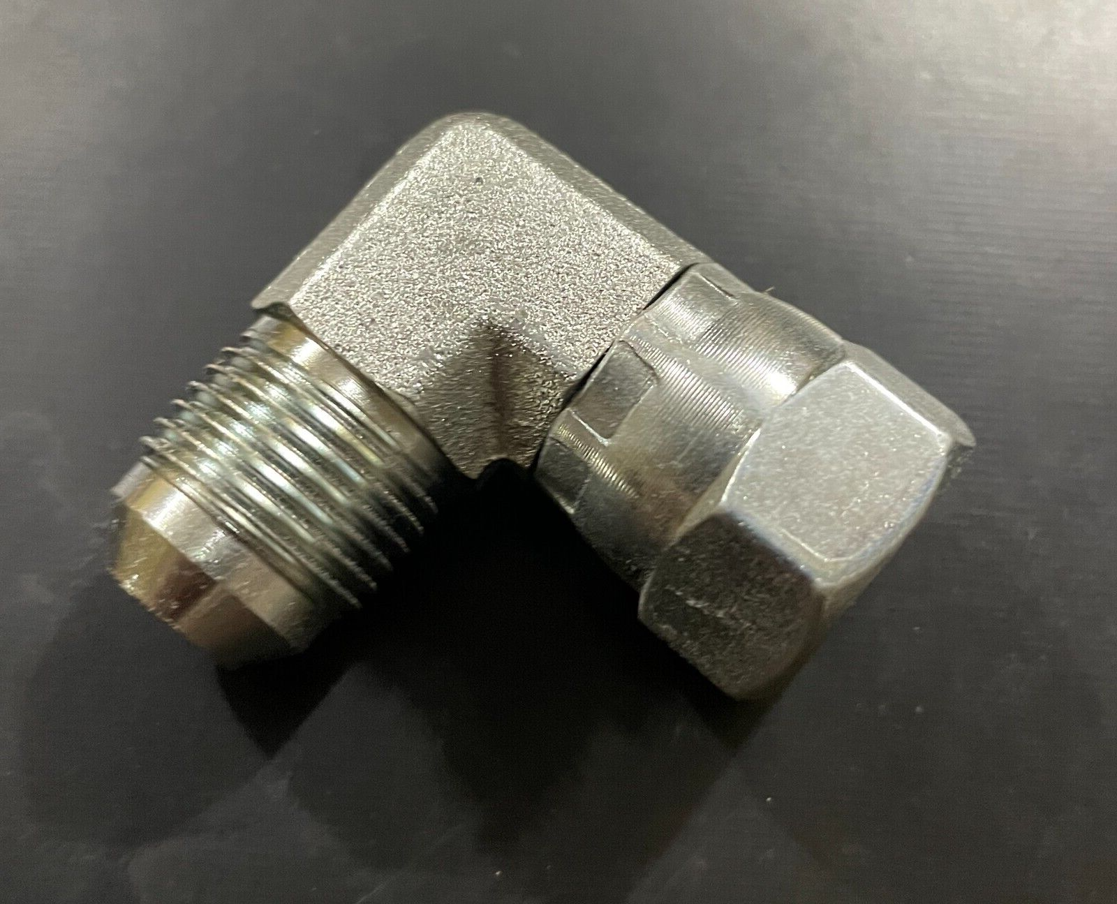 6500-04-04 1/4" Male JIC X 1/4" Female JIC 90 DEGREE ELBOW FITTING