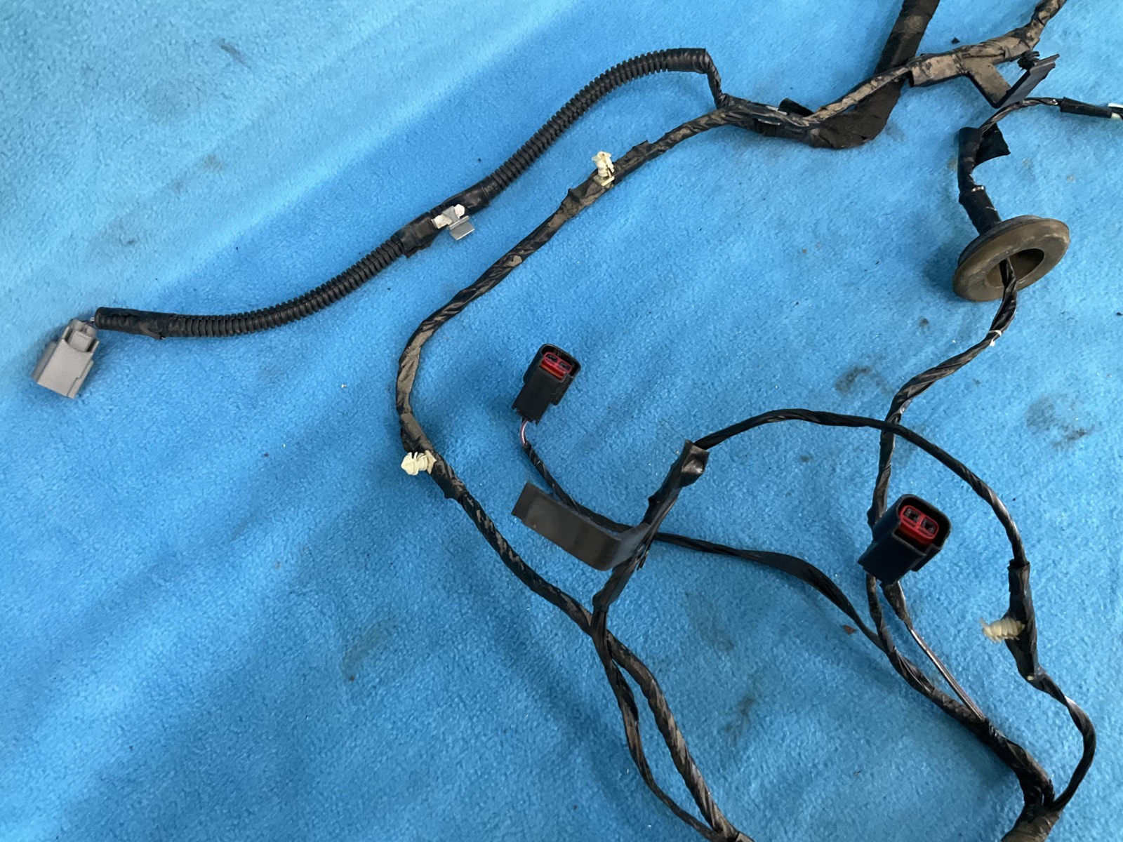 2014 Ford Mustang GT Rear Bumper Wire Wiring Harness DR3T-13444-AC OEM