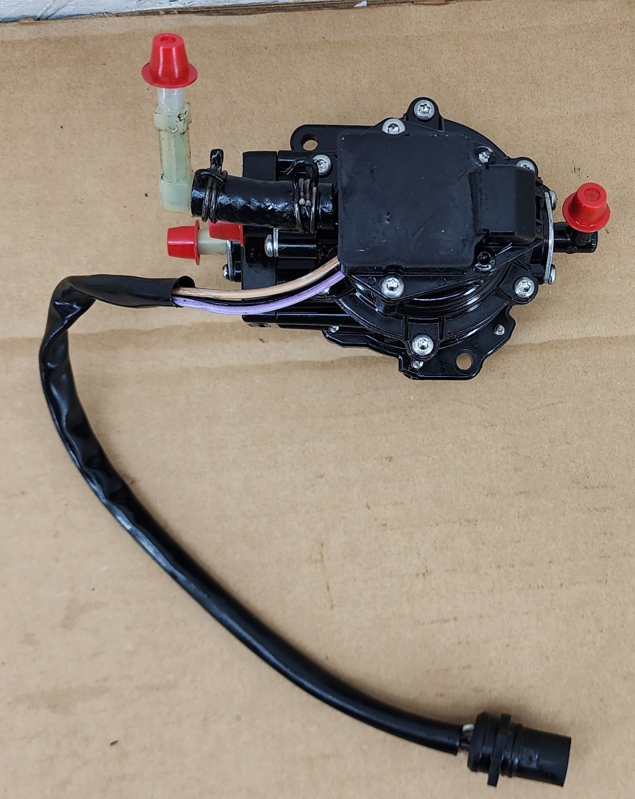 90-250 HP Johnson Evinrude OEM VRO Fuel/Oil Pump Assy 1993-2001 5004554