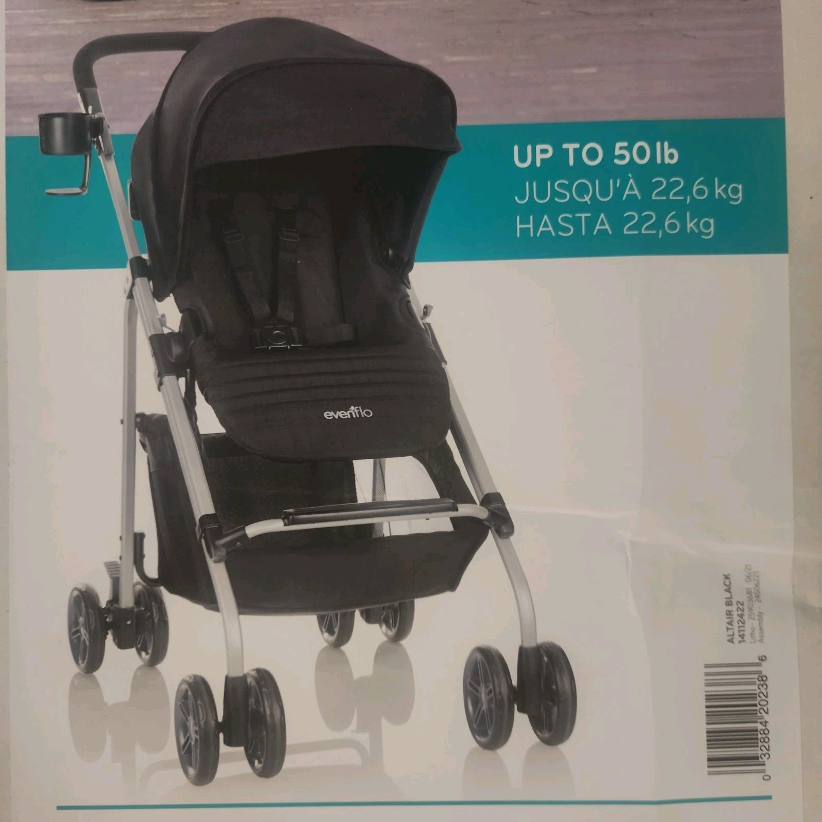 Reversi Lightweight Reversible Stroller New In Box Black.
