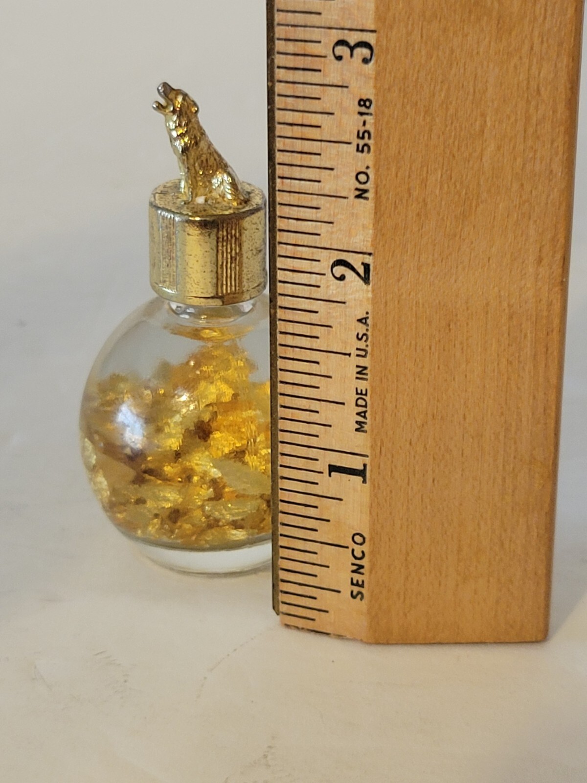 Souvenir Genuine Gold Flakes In Miners Assay Bottle Wolf Top