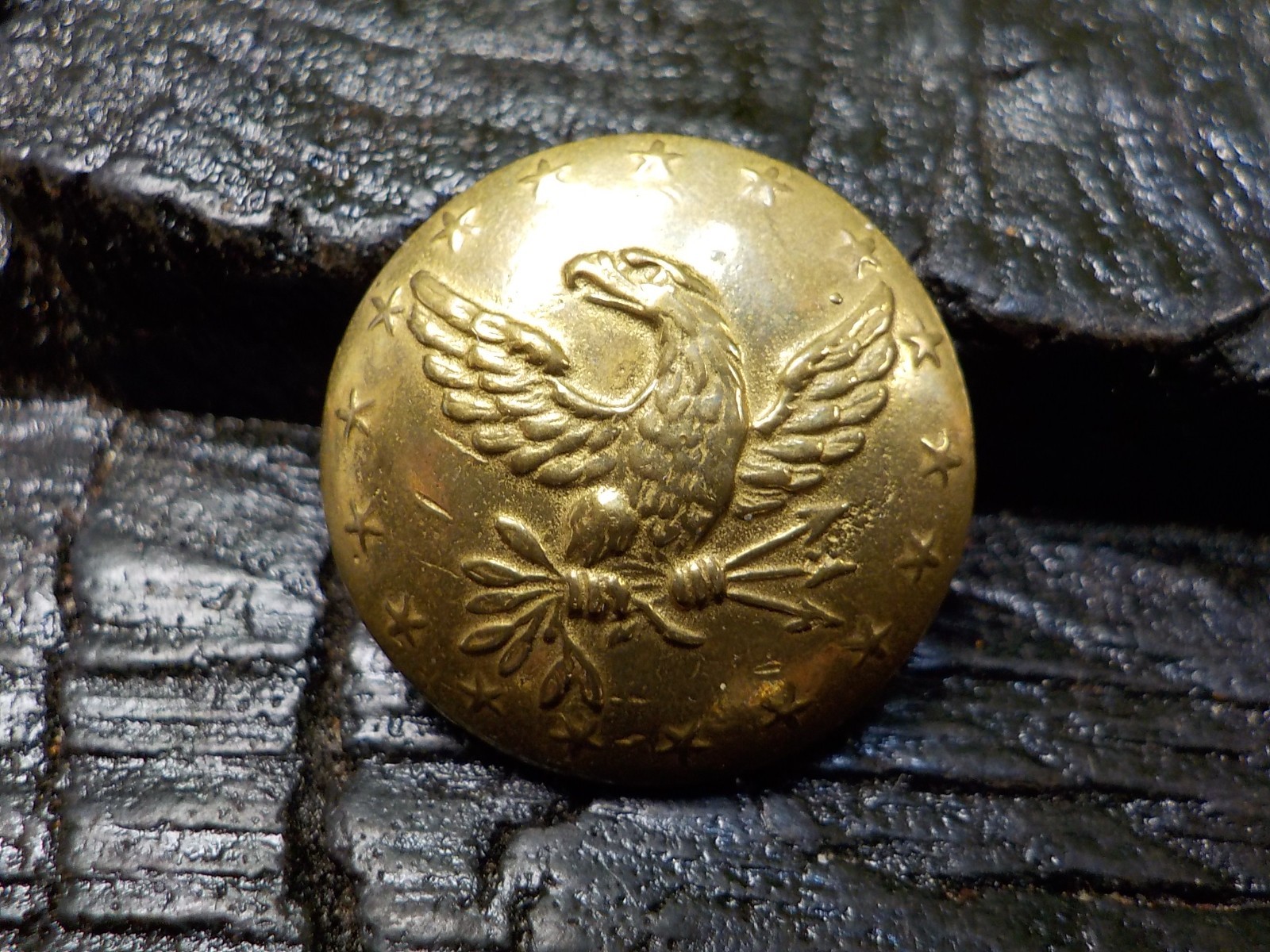 Old Rare Vintage Antique Relic Pre Civil War Militia Officers Coat Button w/Gold