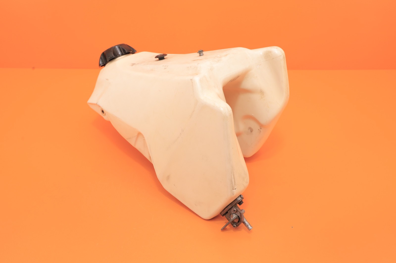 1995 93-97 CR125R CR125 OEM Gas Tank Fuel Cell Petrol Canister Cap Valve Mount