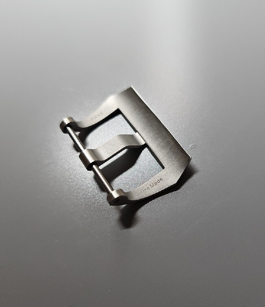 Panerai 22mm OEM Brushed Stainless Steel Tang Buckle 22MM PAV00627 SWISS MADE