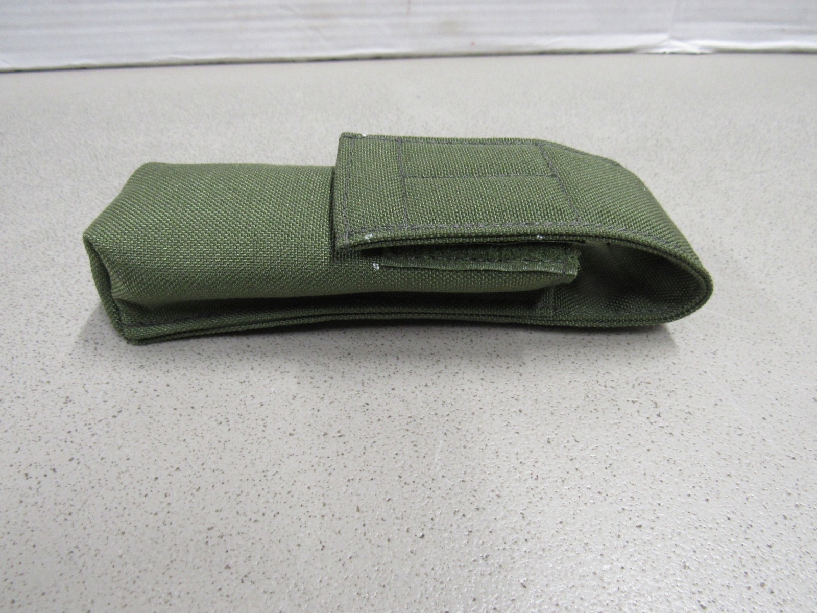 Old Gen Eagle OD Green Suppressor Pouch w/ Alice Clip Flashlight Pouch NOS
