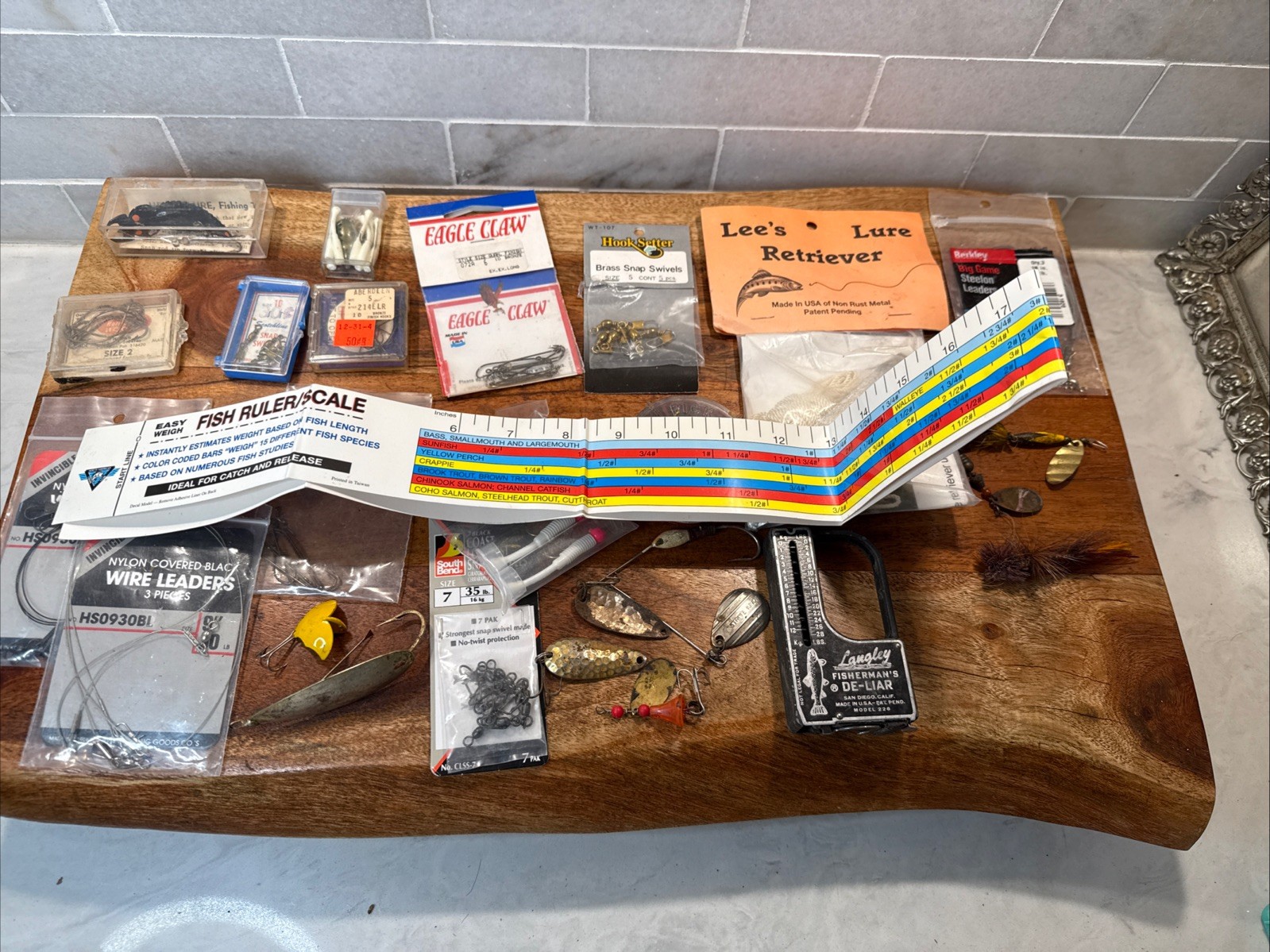 Lot Fishing Supplies Vintage Flies Lures Line Weights Scale Hooks