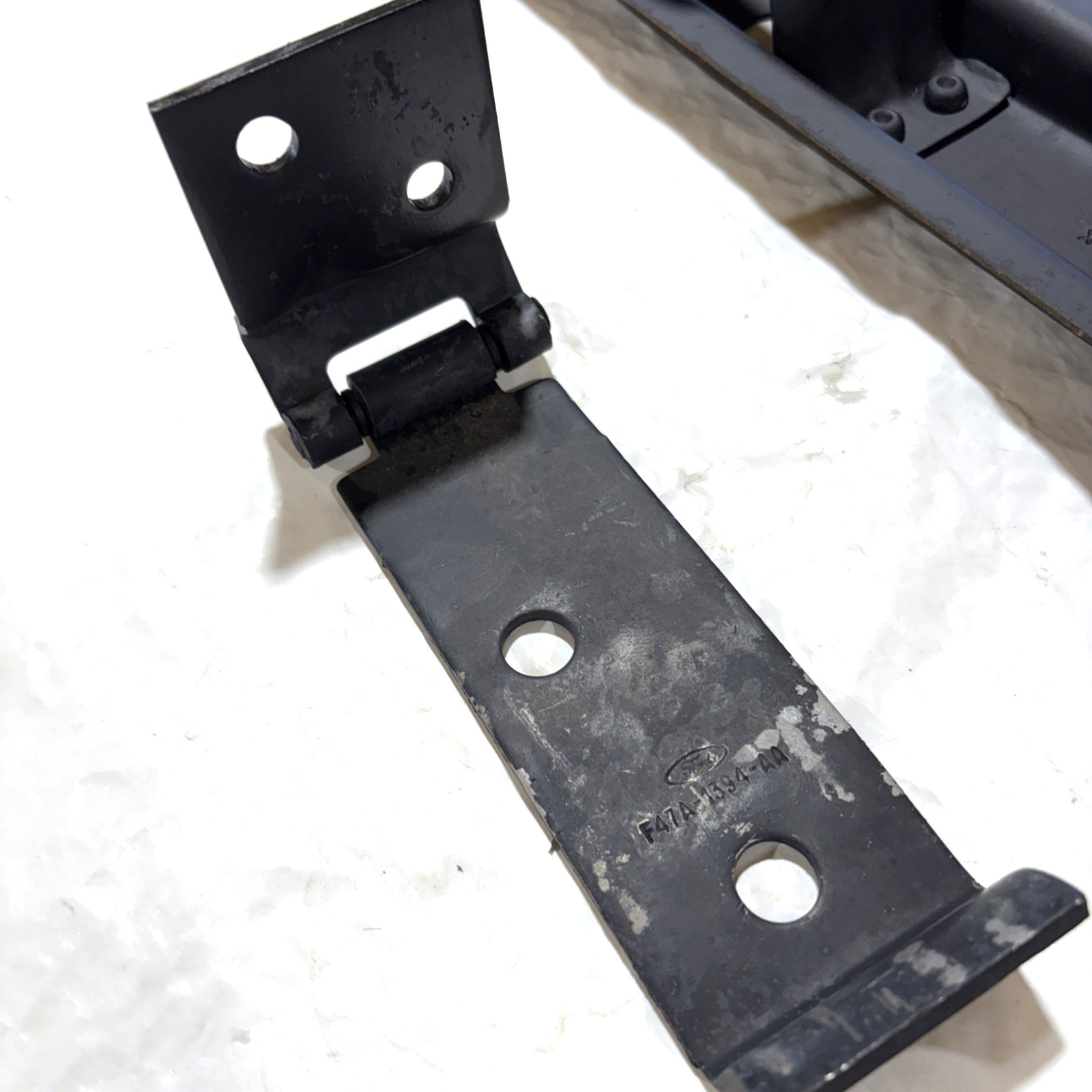 1983-1997 Ford Ranger spare tire carrier (original) Mazda B-Series