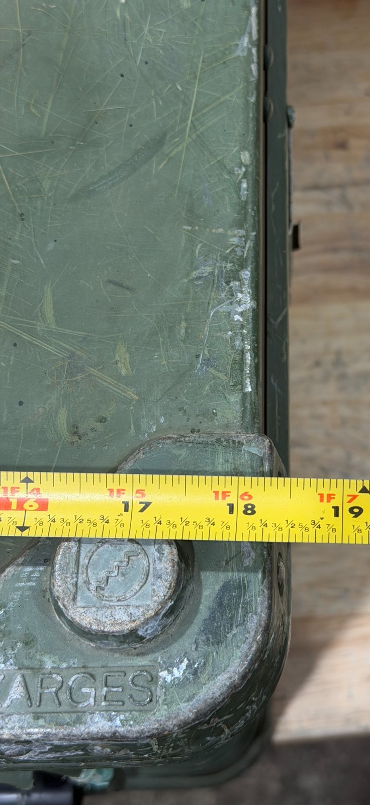 Zarges Metal K470 25.5x18.5x13.75" Military Surplus Storage Case Green