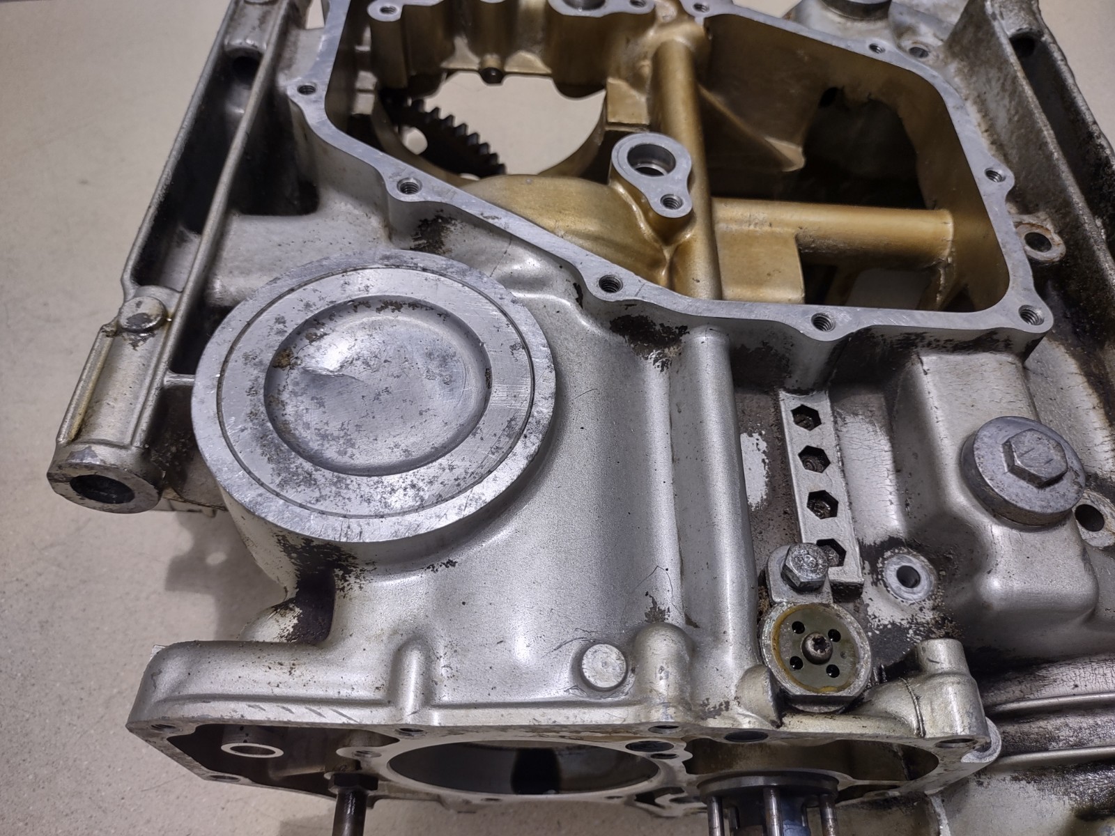 1974 Honda CB 750 CB750 Lower Engine Case Crankcase #325.2-79