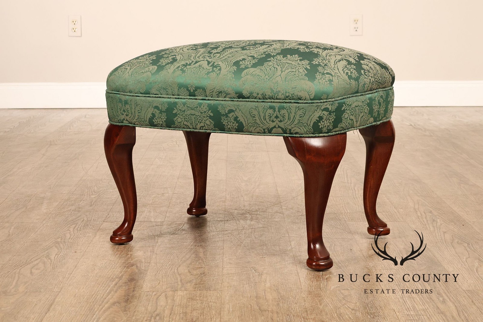 Traditional Upholstered Ottoman With Cabriole Legs