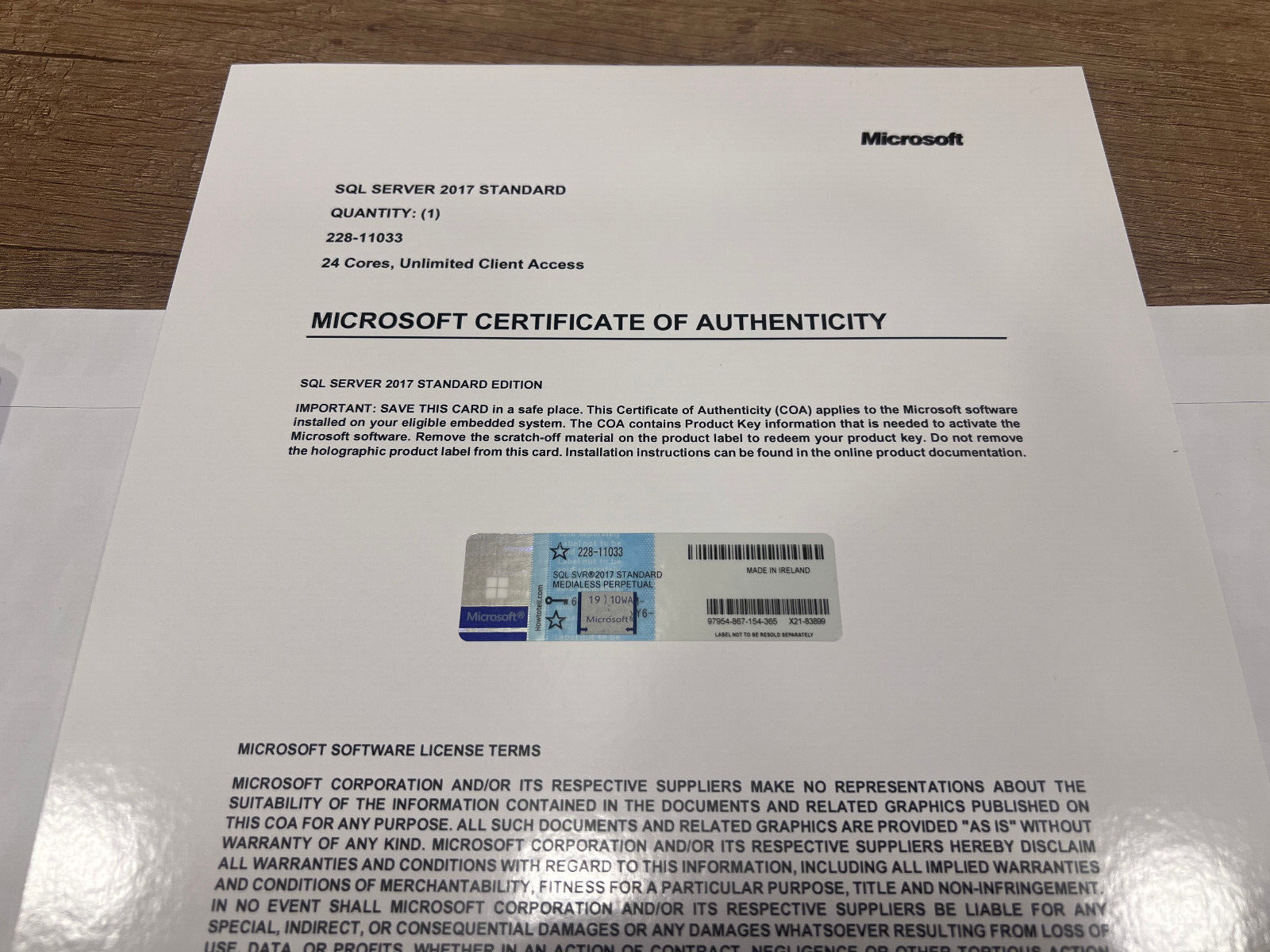 Microsoft SQL Server 2017 Standard 24 Core unlimitd User CAL Authentic 228-11033