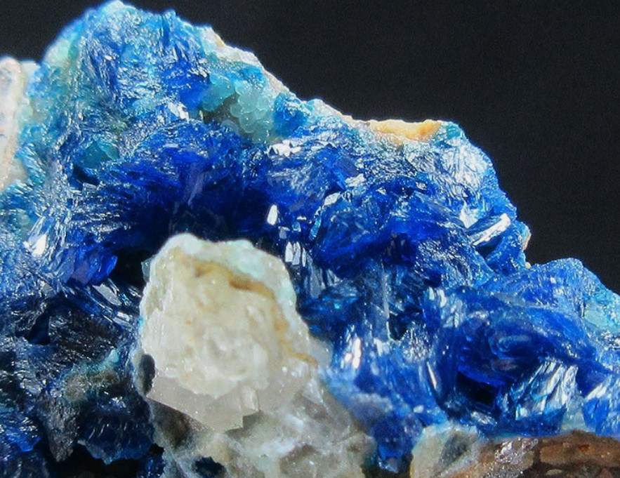 Rare Blue Veszelyite and Hemimorphite on Quartz Dongchuan District Yunnan