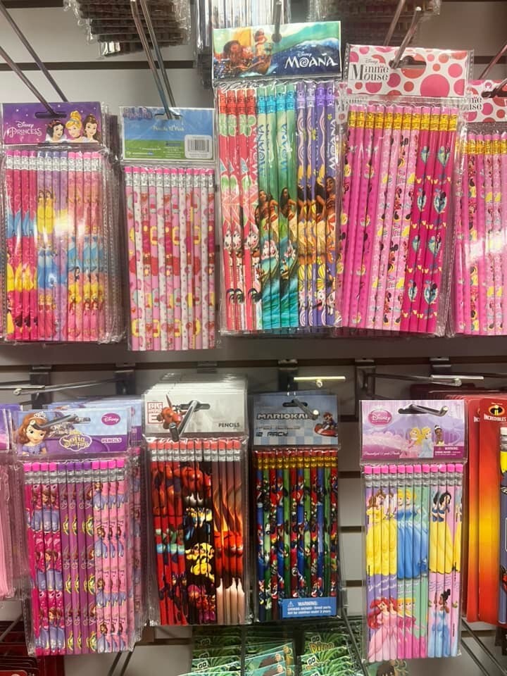 Disney 180 pcs Nickelodean DreamWorks Marvel Cartoon Licensed Wooden Pencils