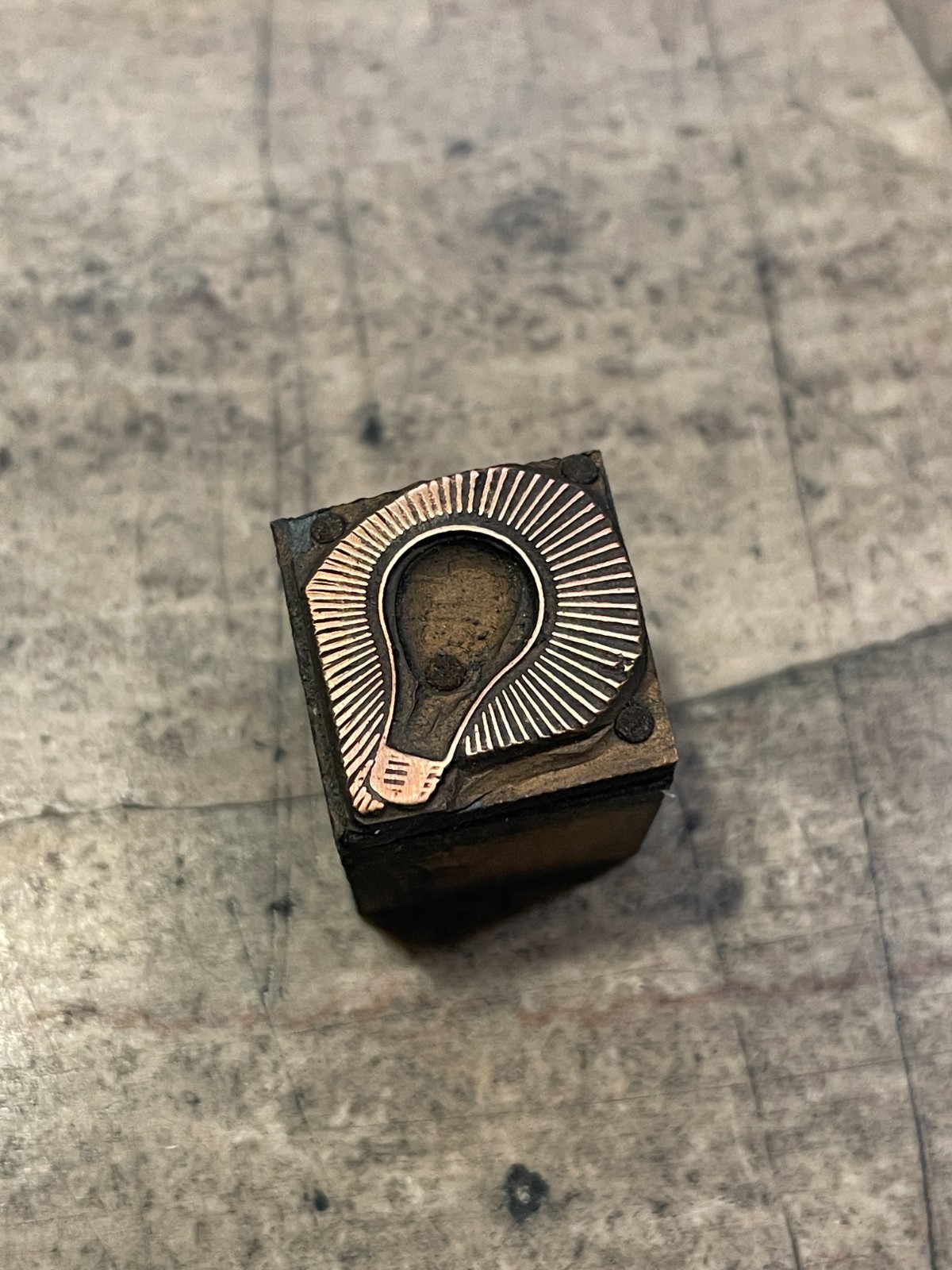 Printing Letterpress Printers Block Illuminated Light Bulb (1246)