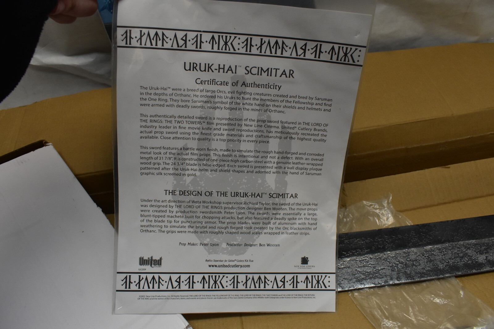 United Cutlery UC1309 Lord of the Rings Uruk-Hai Scimitar Replica