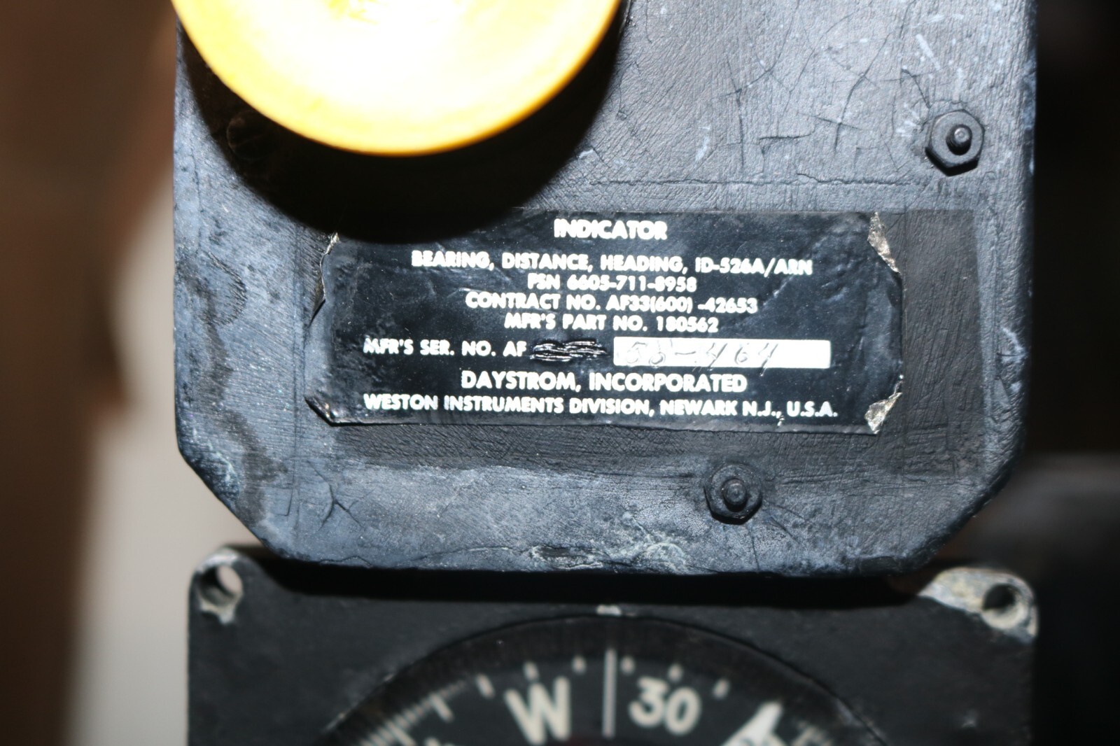 vintage USAF EC KC 135 BDHI bearing distance heading indicator ID 526 / ARN