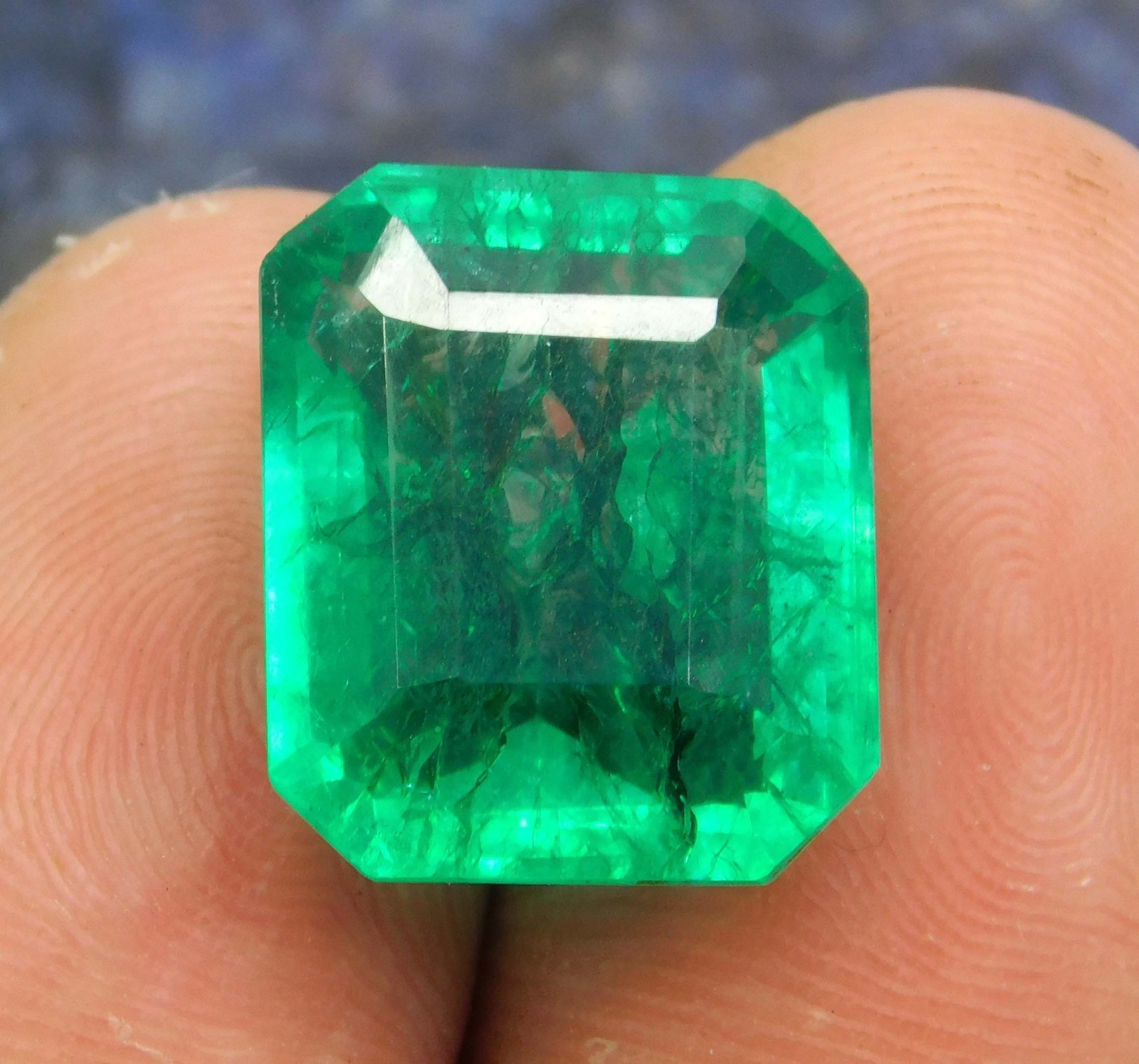 Certified Natural Colombian Green Emerald 14.05 Ct Emerald Cut Loose Gemstone