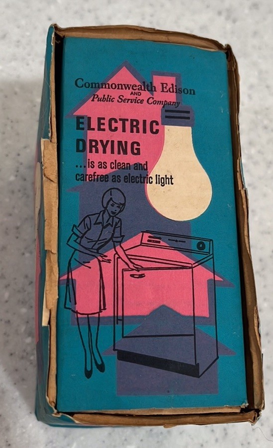 Vtg Commonwealth Edison 60 Watt Light Bulbs~50s/60s MCM Graphics~Prop/Use**READ*