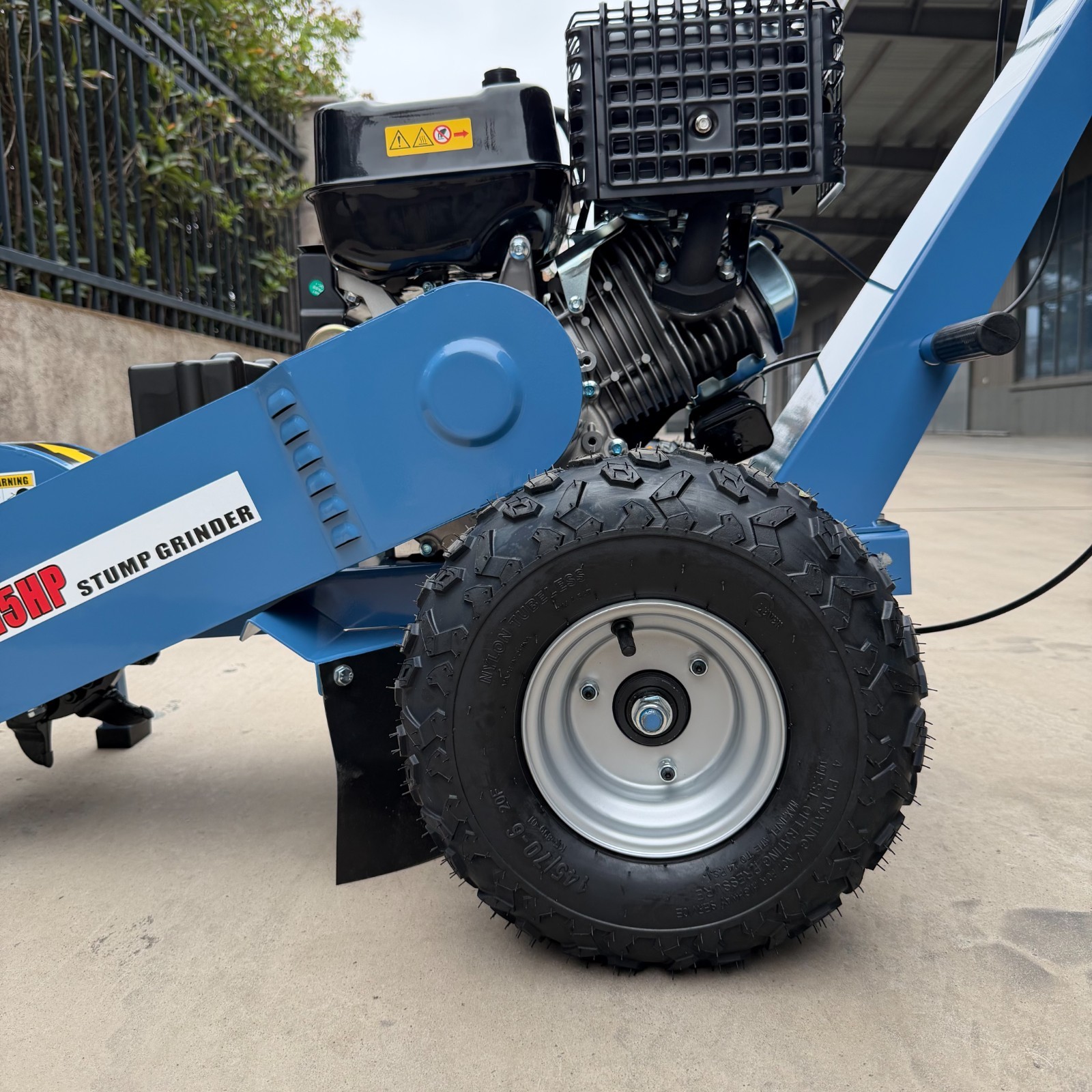 15HP Stump Grinder, 420cc 15'' Cutting Height/10'' Cutting Depth, Electric Start