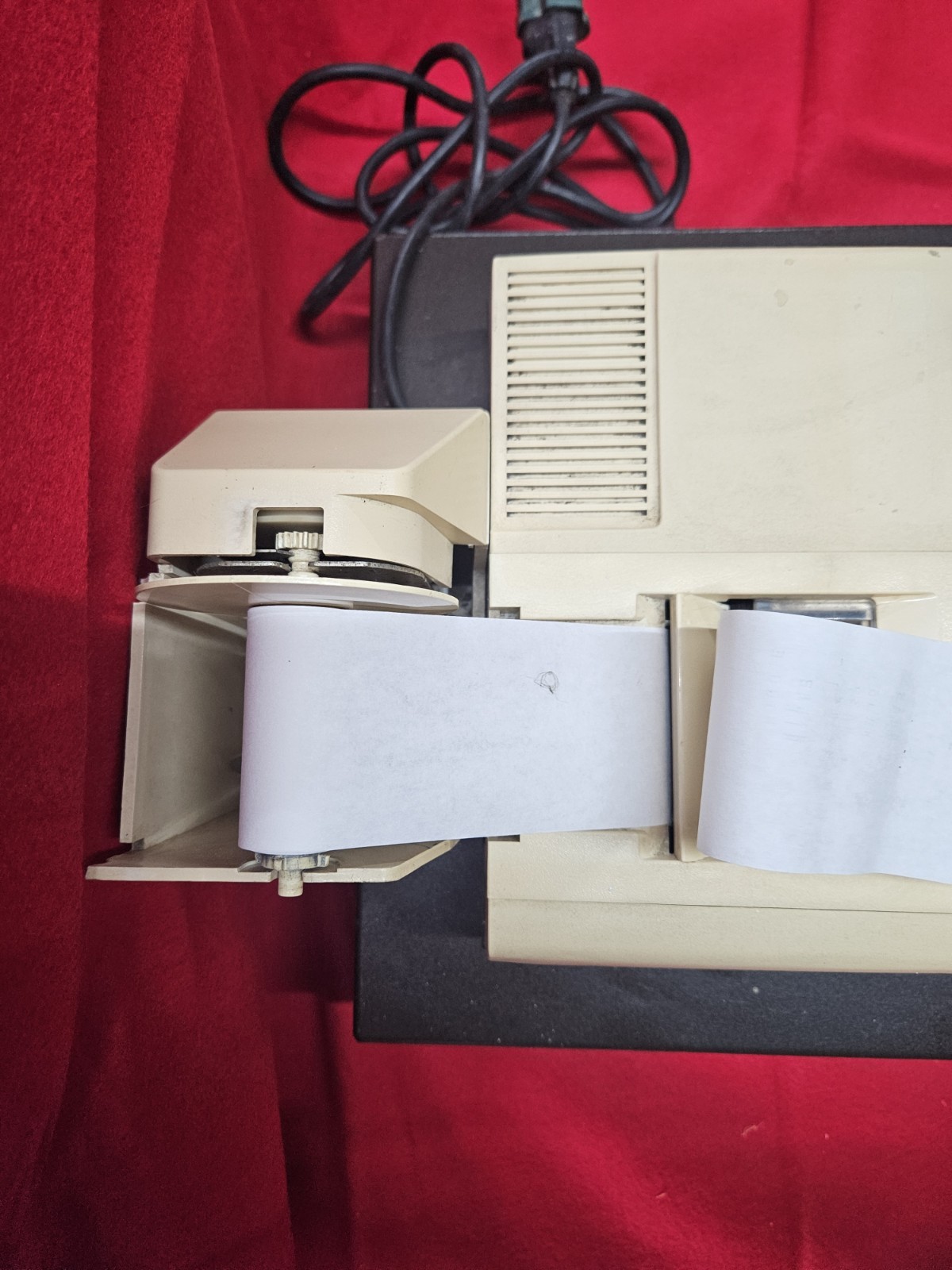 VINTAGE Unitrex R-120A Classic Electronic Cash Register. Tested, No Issues.