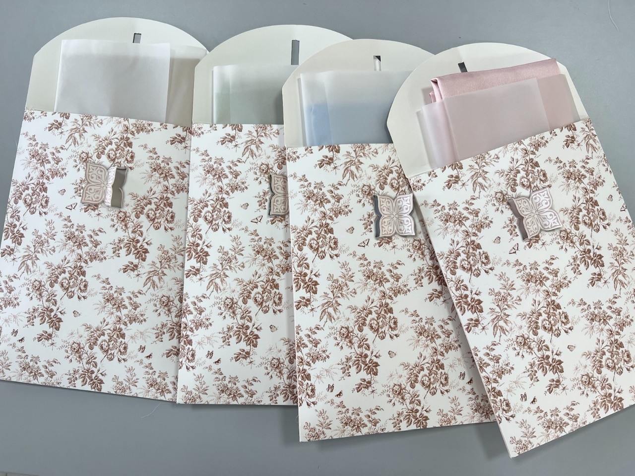 Mulberry Pillowcase 22 Momme 6A Grade Mother's Day Gift for Hair, Skin Silkhana