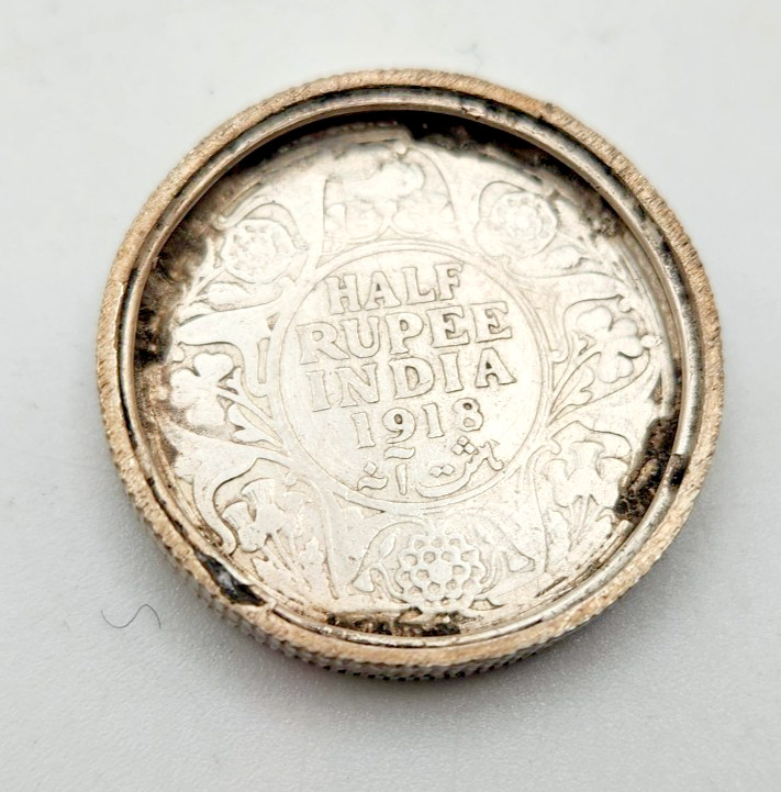 Indian Colonial 1918-25 Rupee Coin Silver Coin Pill Box George V King .917%