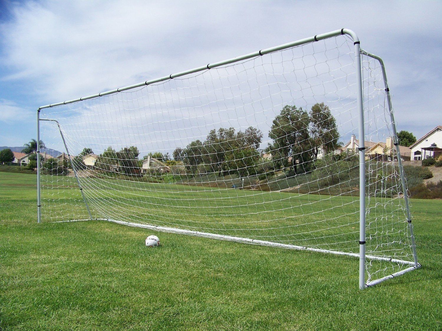 24x8 Ft. Official MLS/FIFA Regulation Size Soccer Goal. 2" Steel Frame(1Net)