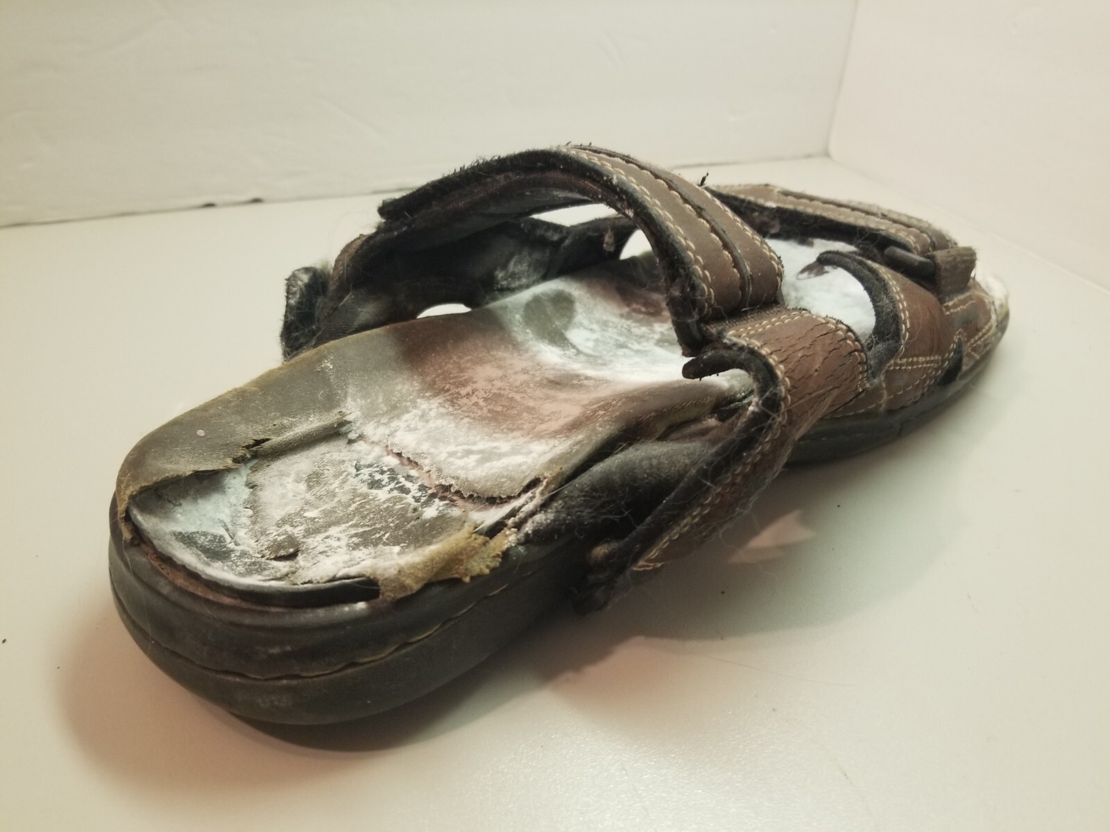 Men's REALLY Used Dockers Sandals 10w or 10 half READ Jesus Men Shoes Shoe