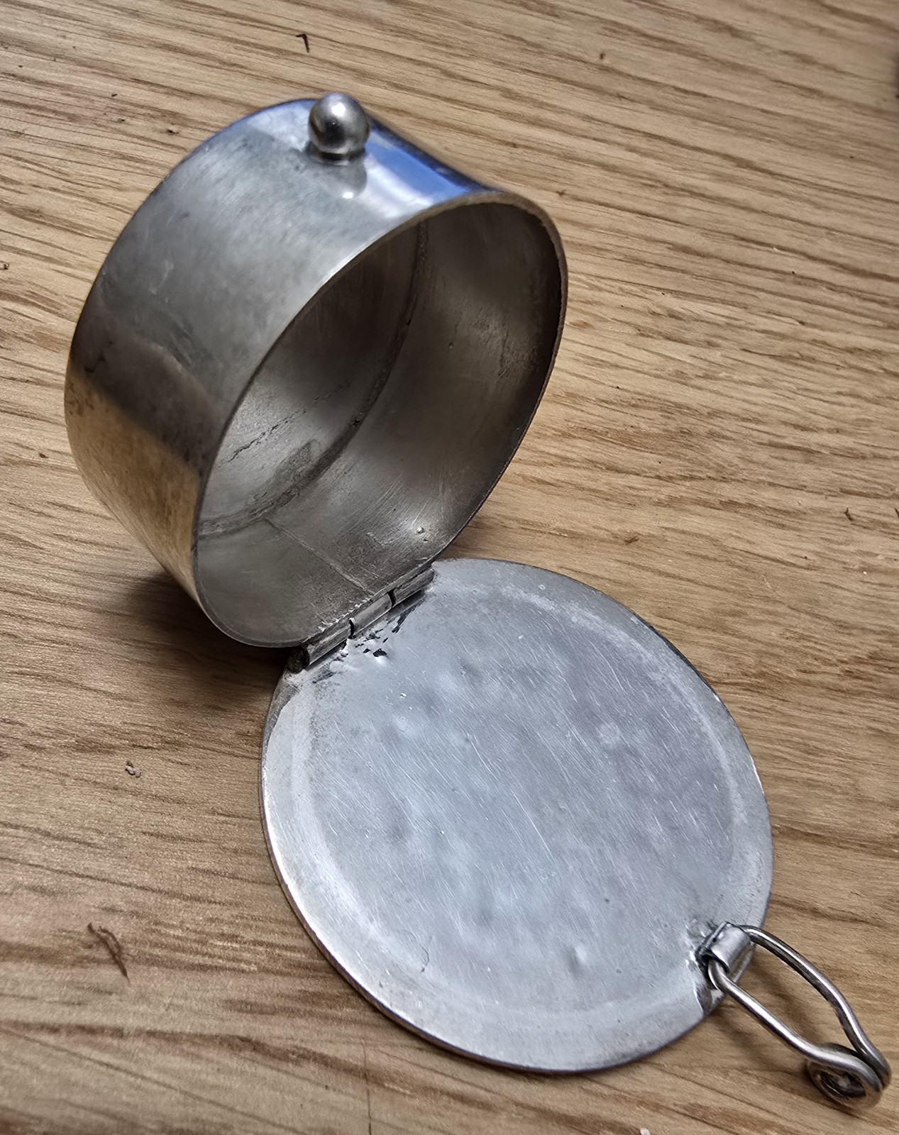 Vintage Mexican Sterling Silver & Malachite Pill Box - TM-13 Taxco - 1oz