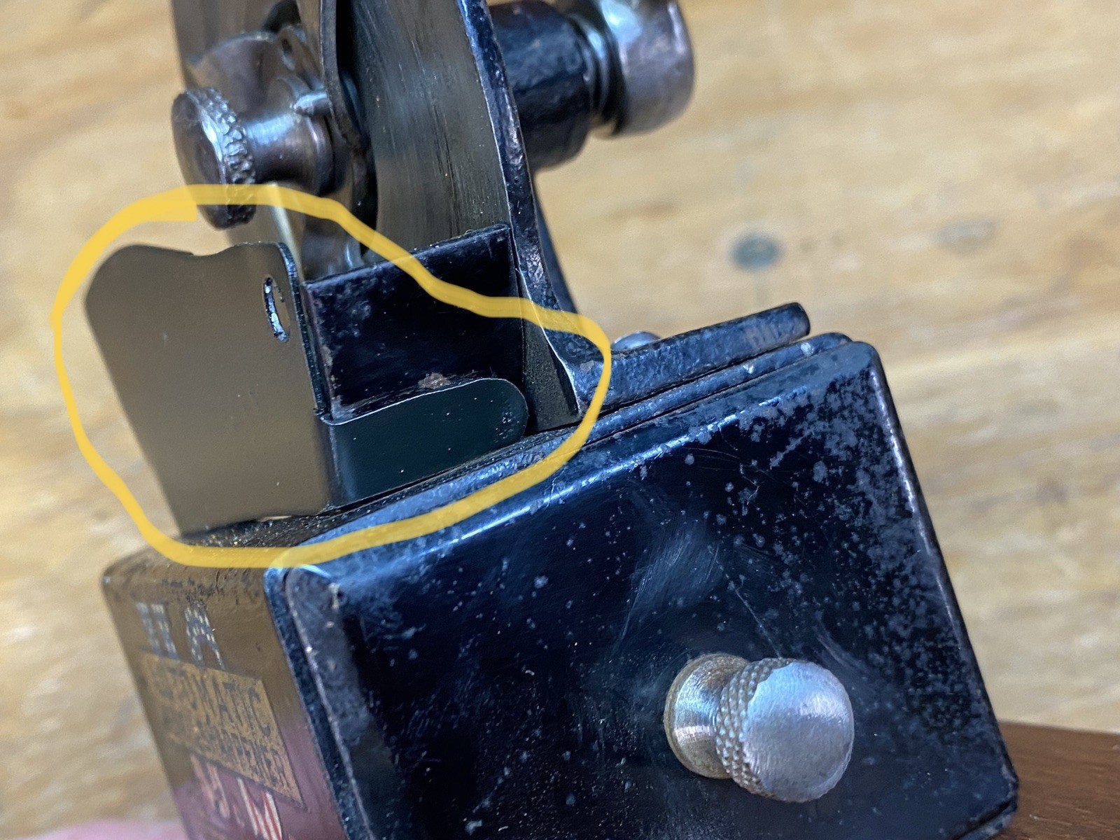 APSCO U.S. AUTOMATIC PENCIL SHARPENER Shavings Fence - Part Only lot 1