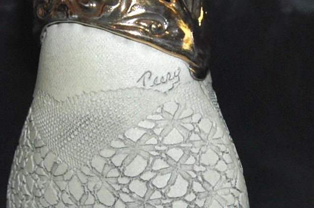 RARE DECORATIVE TEXTURED PORCELAIN PURSE BY LAURA PEERY. Pale Green Signed