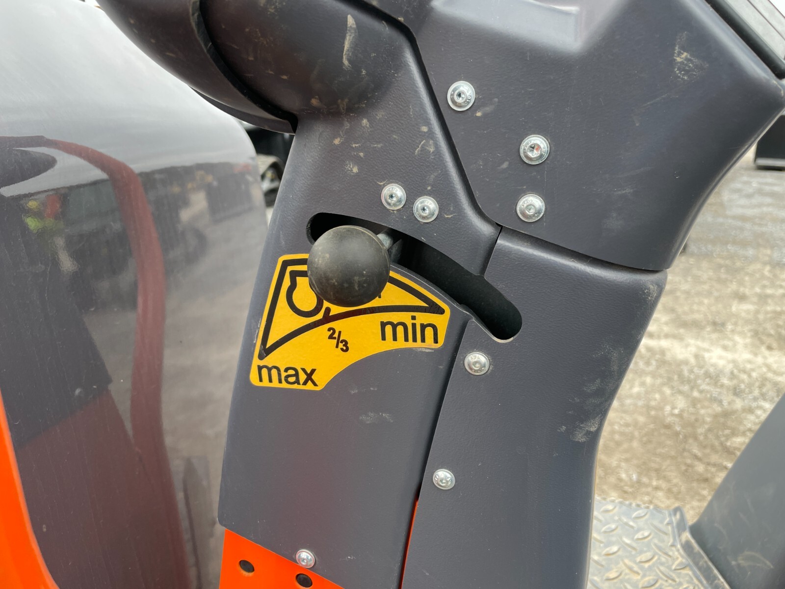 2023 HAMM HD12 VV 47" Double Drum Vibratory Ride On Roller Compactor