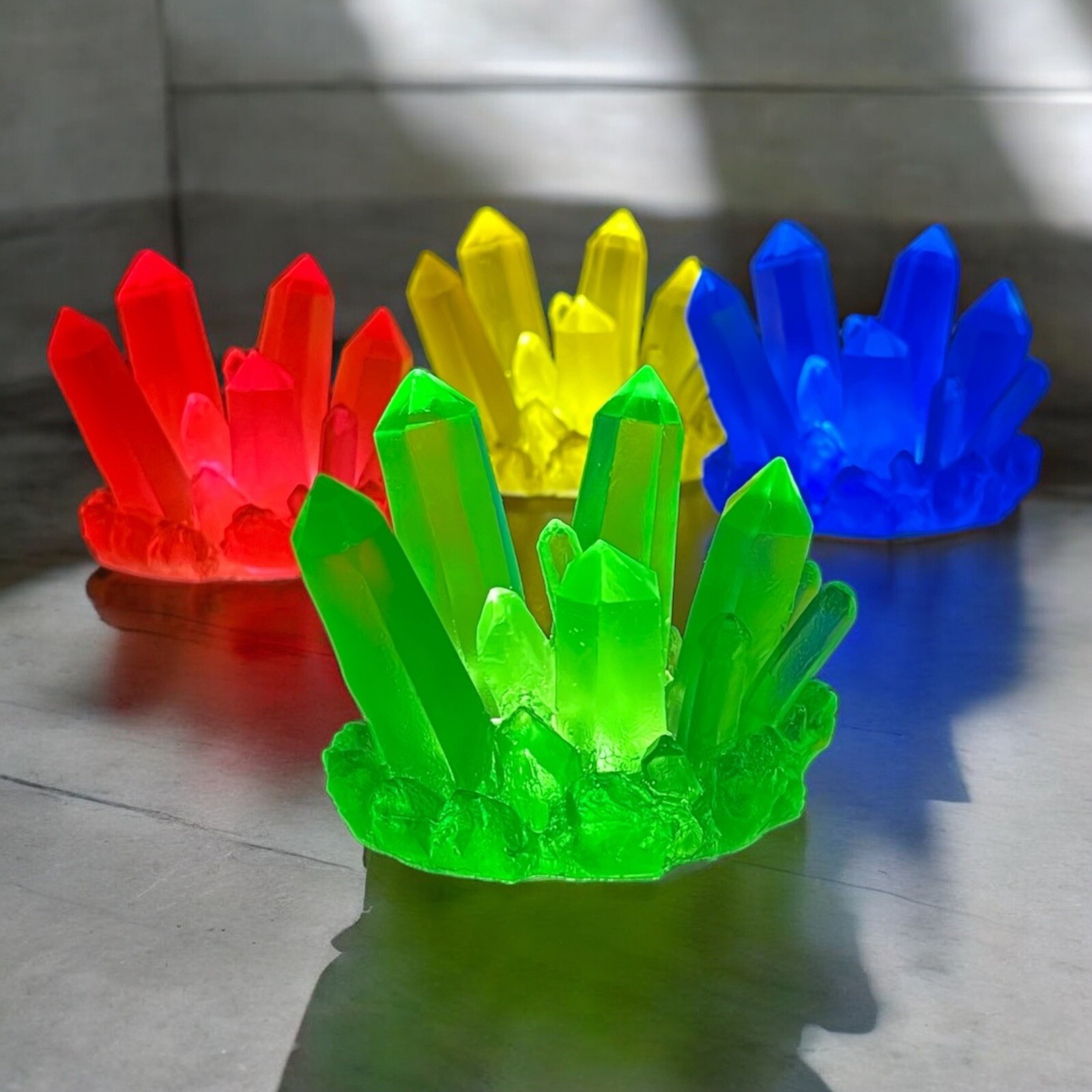 Kryptonite Crystal Resin Figurine Prop w/Bonus Light - Superman -Various Colors